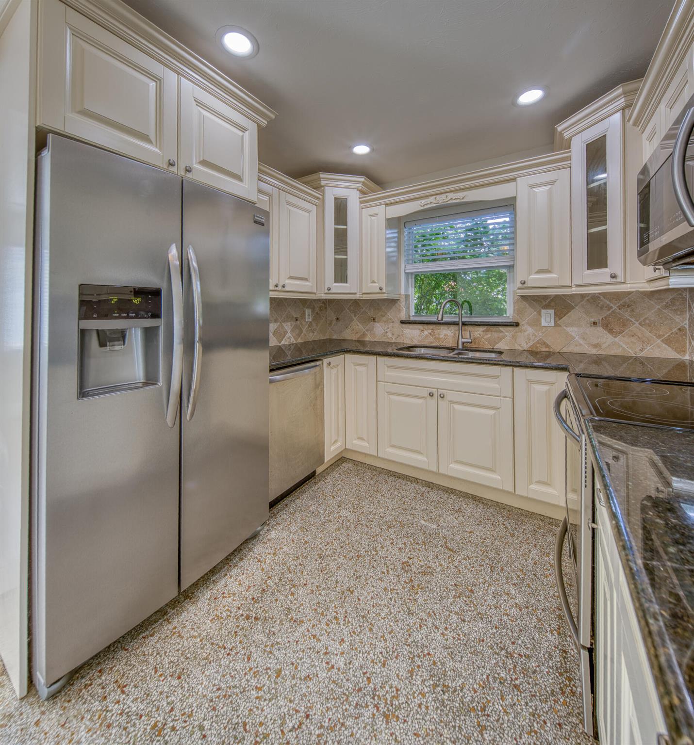 NORTH LAKE WORTH - Residential Lease