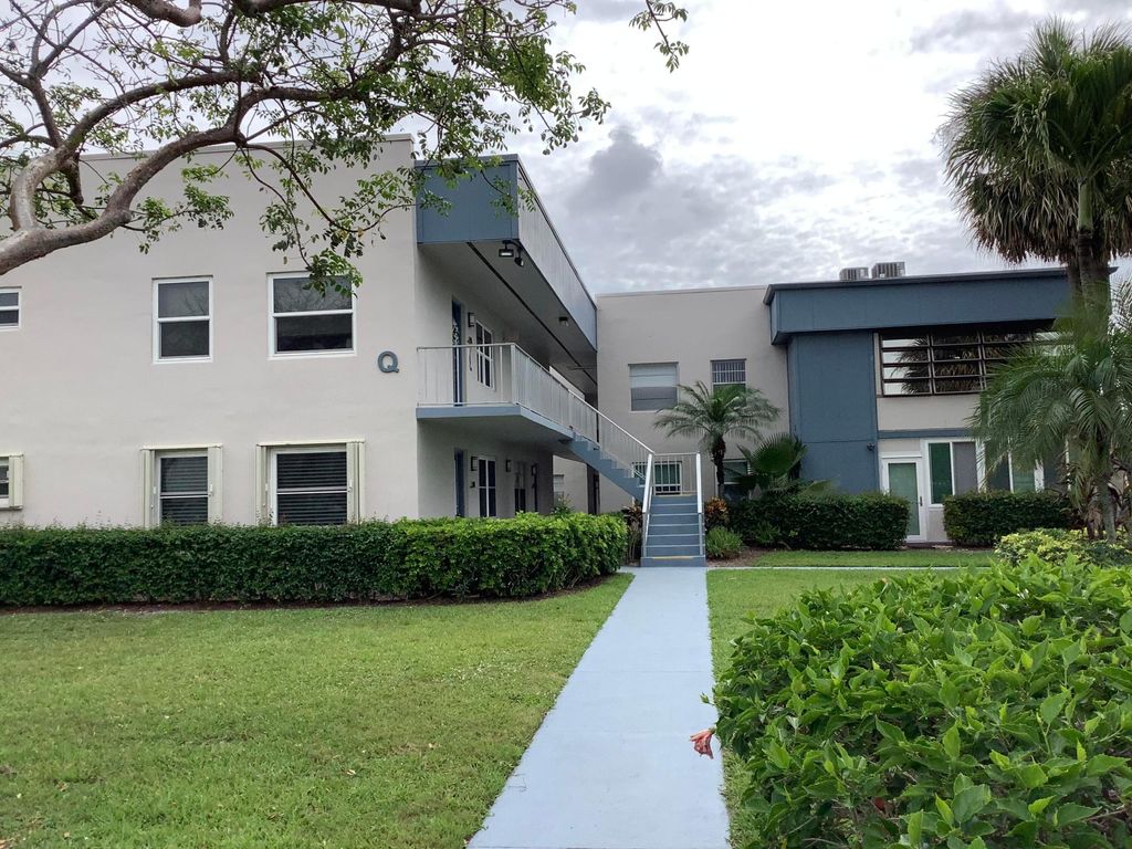 Photo of 794 Normandy Q, Delray Beach, FL 33484 (MLS # B26023645)