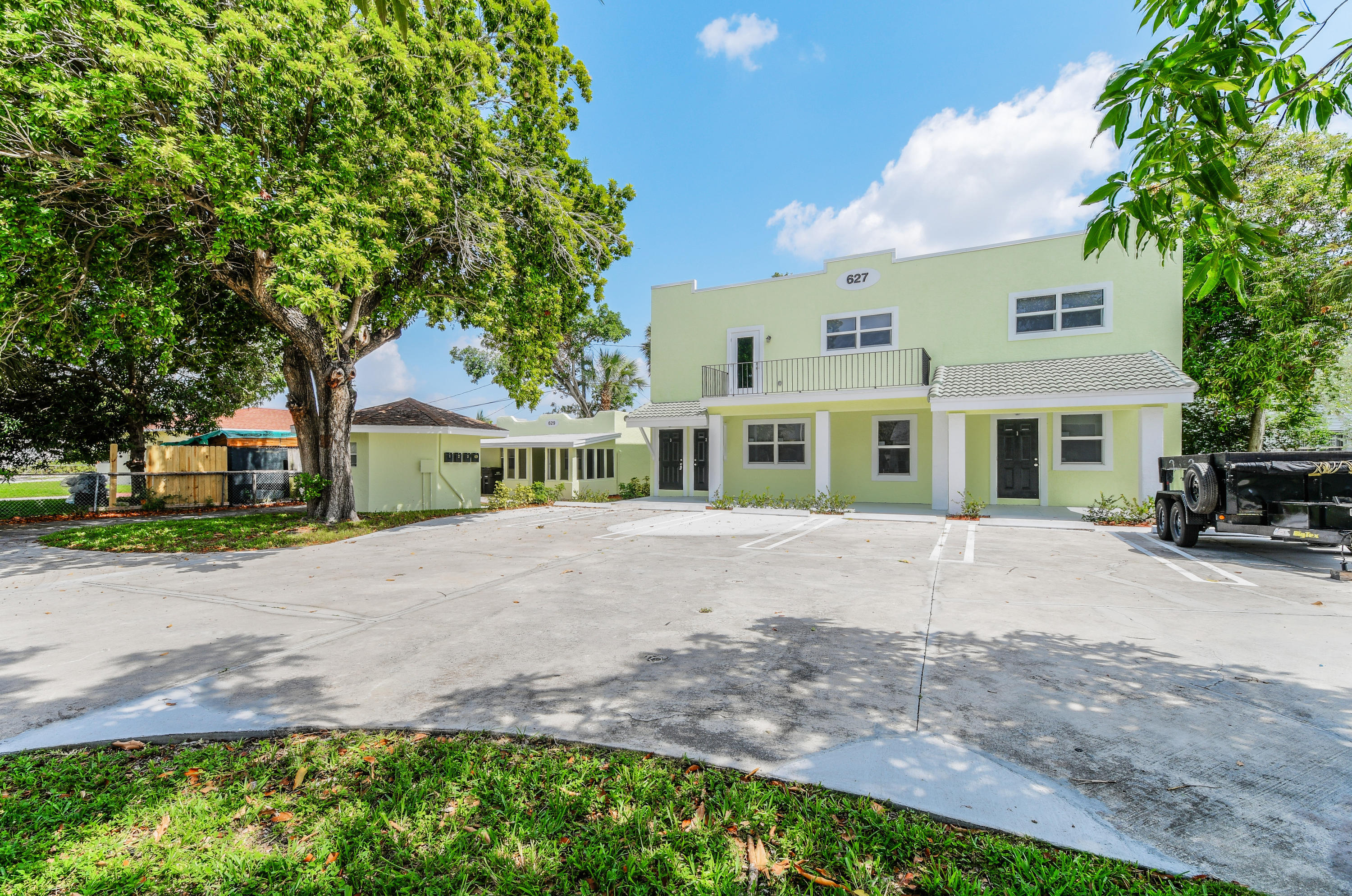 Photo 1 of 12 — 627 Bunker Road, West Palm Beach, FL 33405