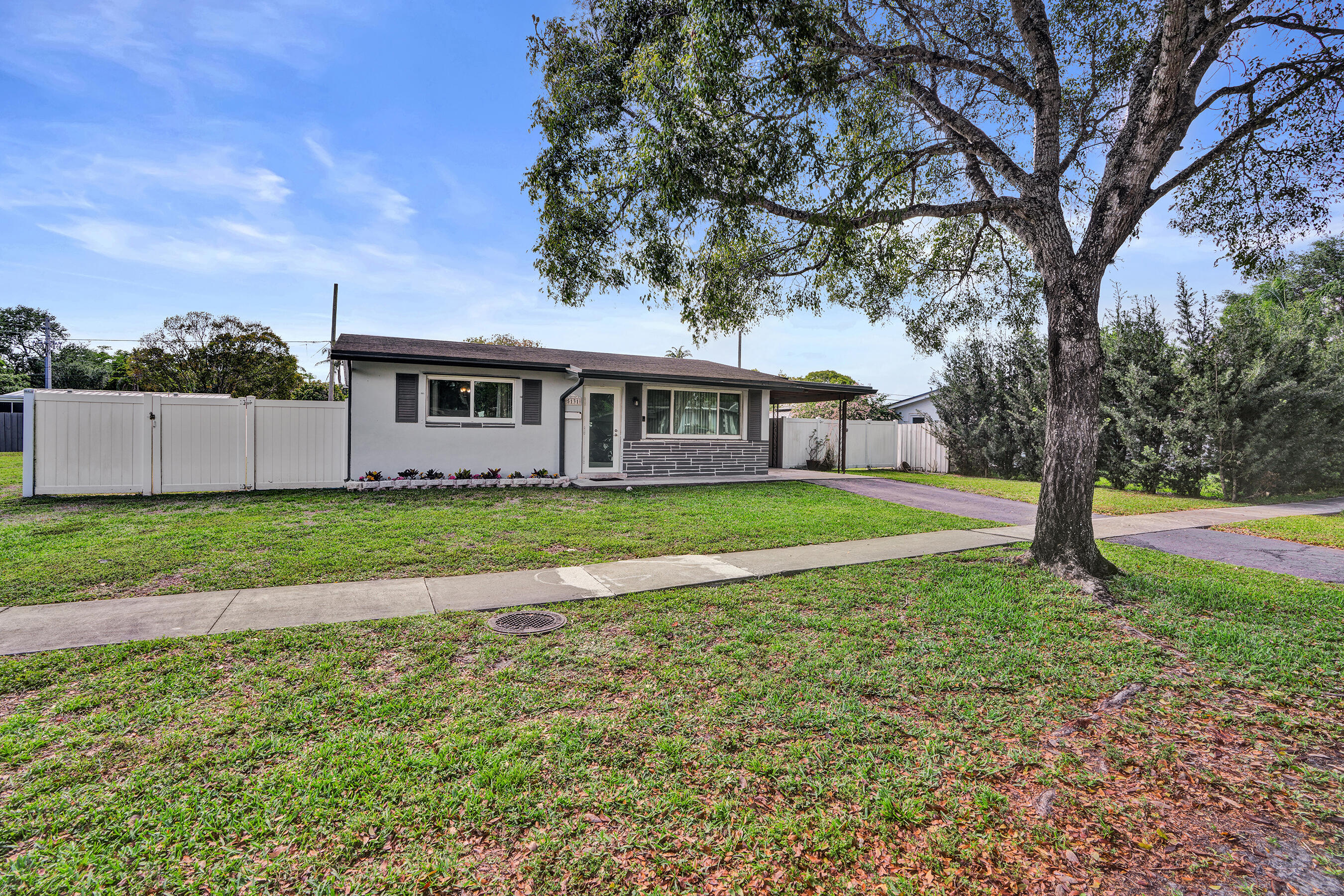 5131 SW 92nd Terrace