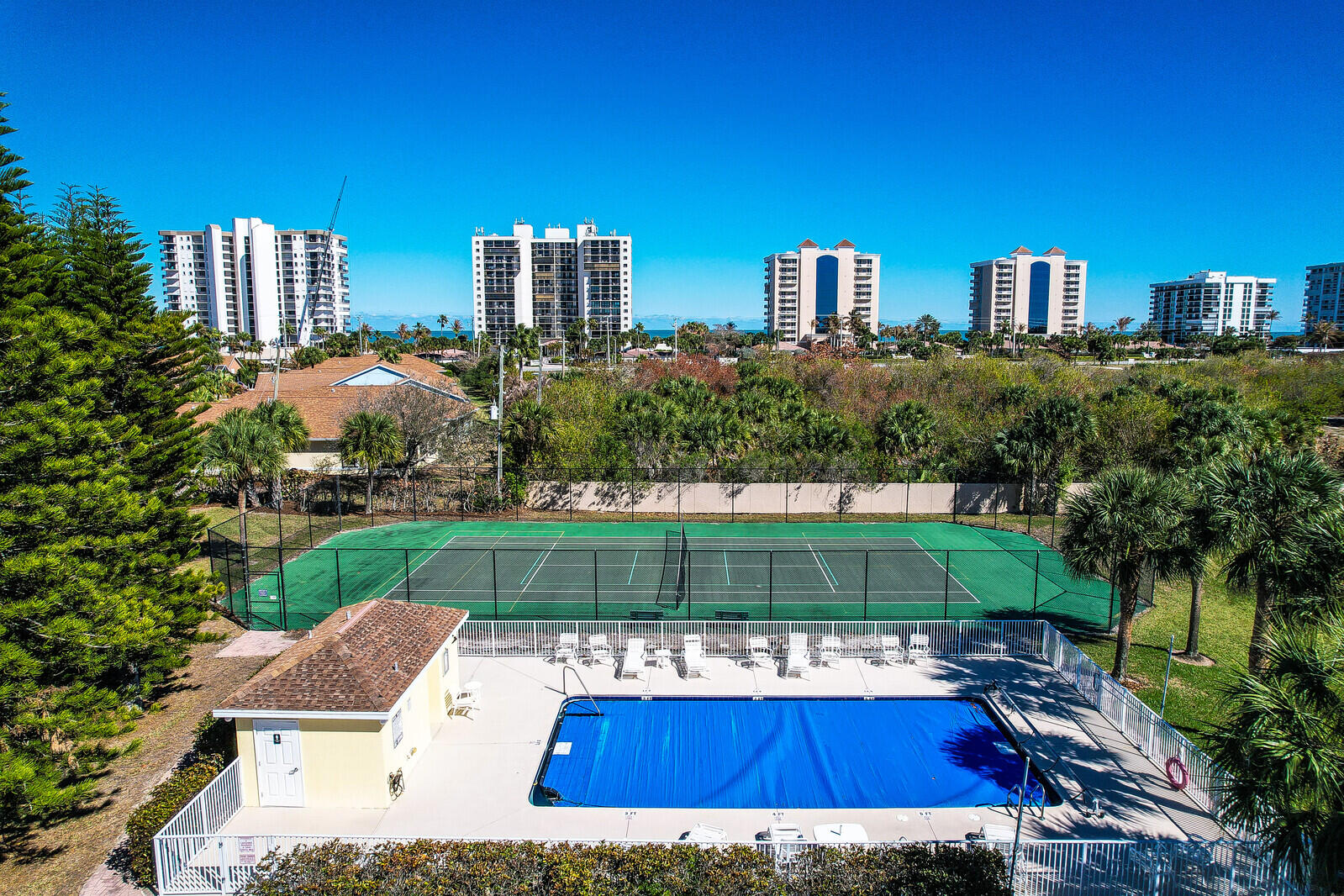 LAKESHORE AT SANDS, A CONDOMINIUM - Residential