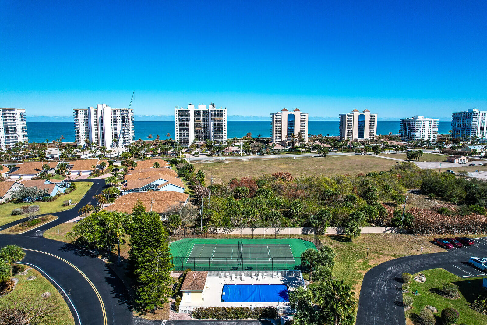 LAKESHORE AT SANDS, A CONDOMINIUM - Residential