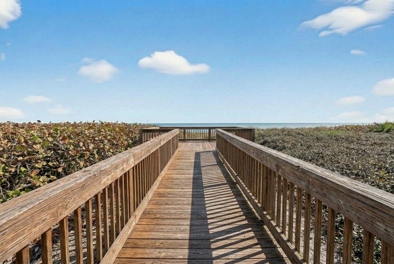 LAKESHORE AT SANDS, A CONDOMINIUM - Residential