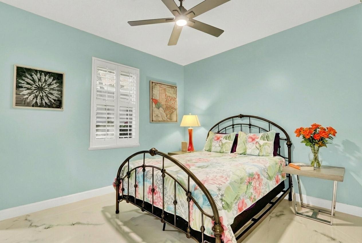 LAKESHORE AT SANDS, A CONDOMINIUM - Residential