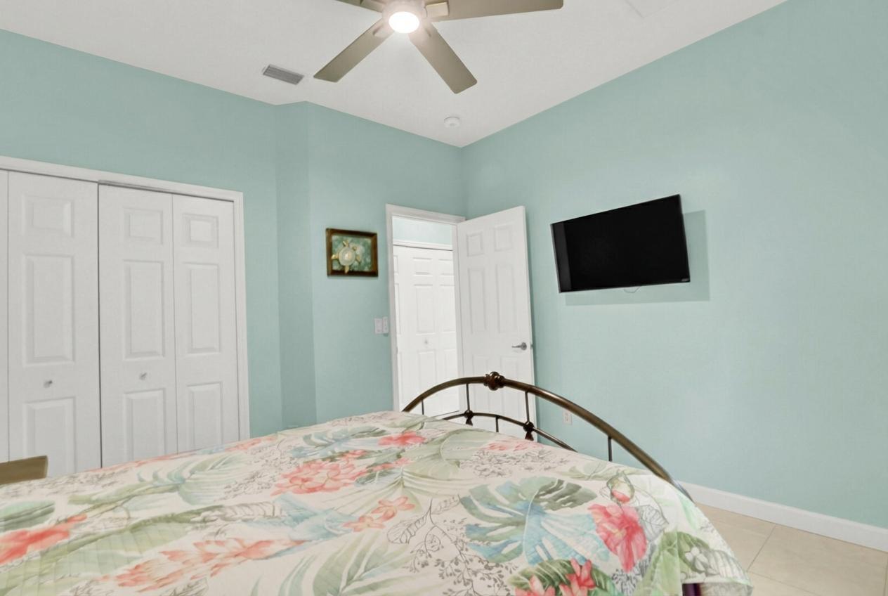 LAKESHORE AT SANDS, A CONDOMINIUM - Residential