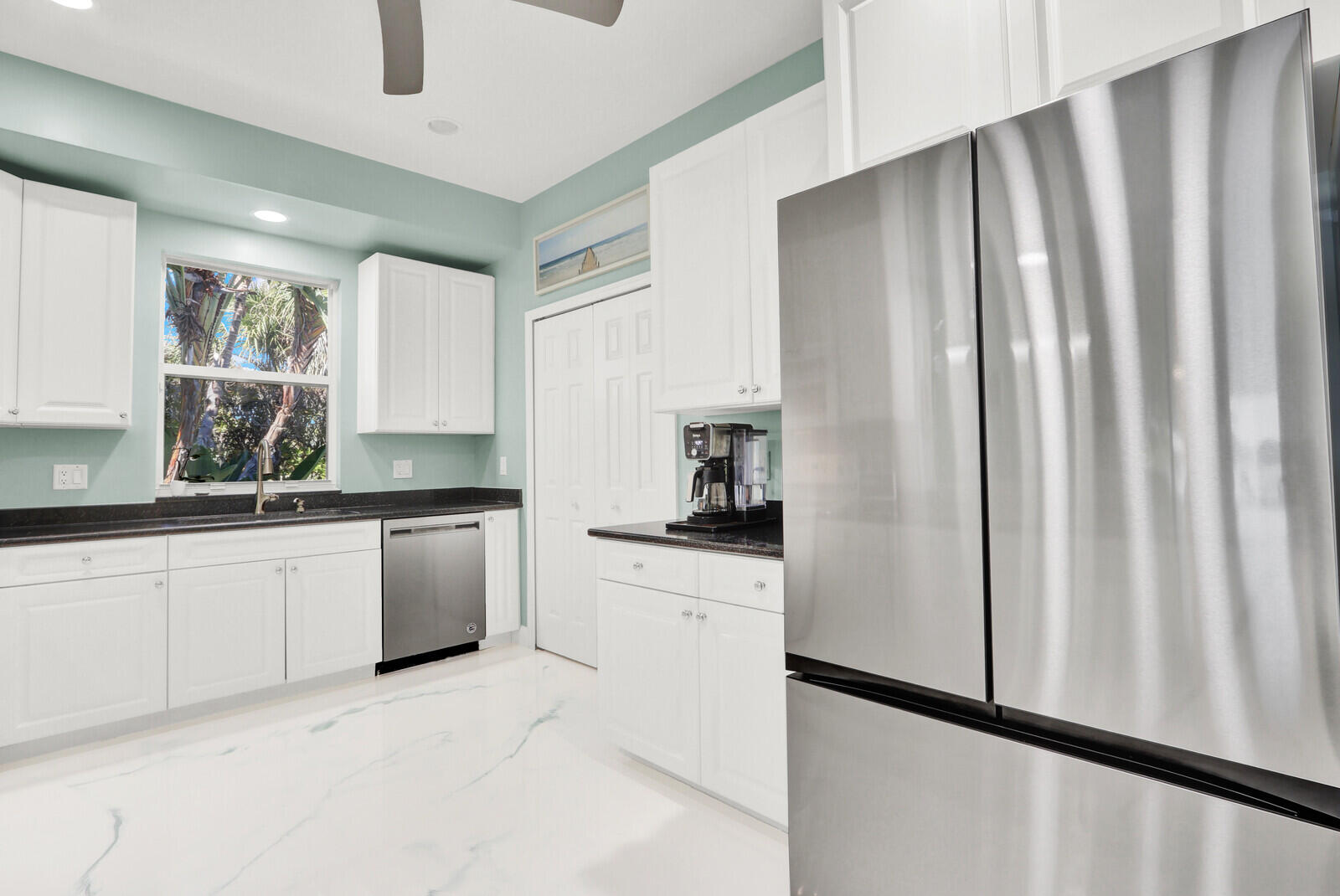 LAKESHORE AT SANDS, A CONDOMINIUM - Residential