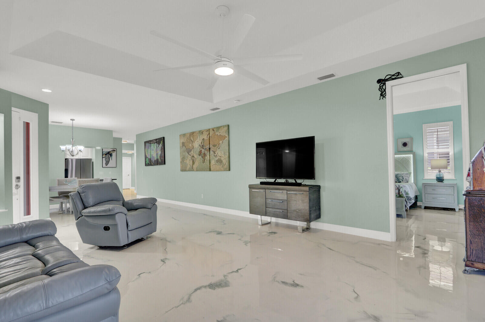 LAKESHORE AT SANDS, A CONDOMINIUM - Residential