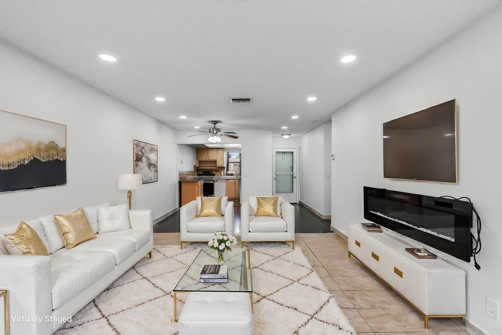 Photo of 2522 Emory Dr Drive E #I, West Palm Beach, FL 33415 (MLS # B26064624)