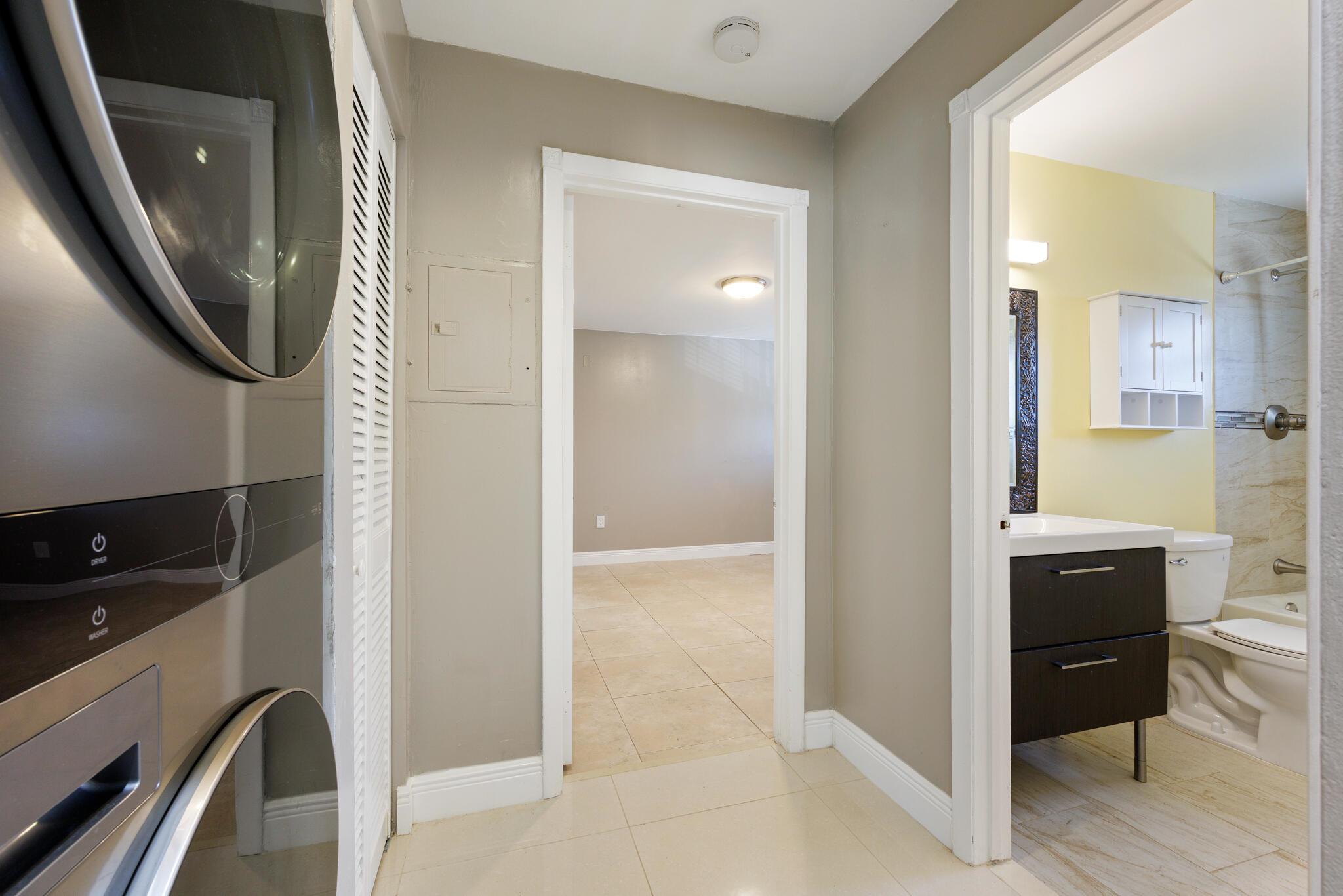 CHATEAU DE VILLE CONDO - Residential Lease