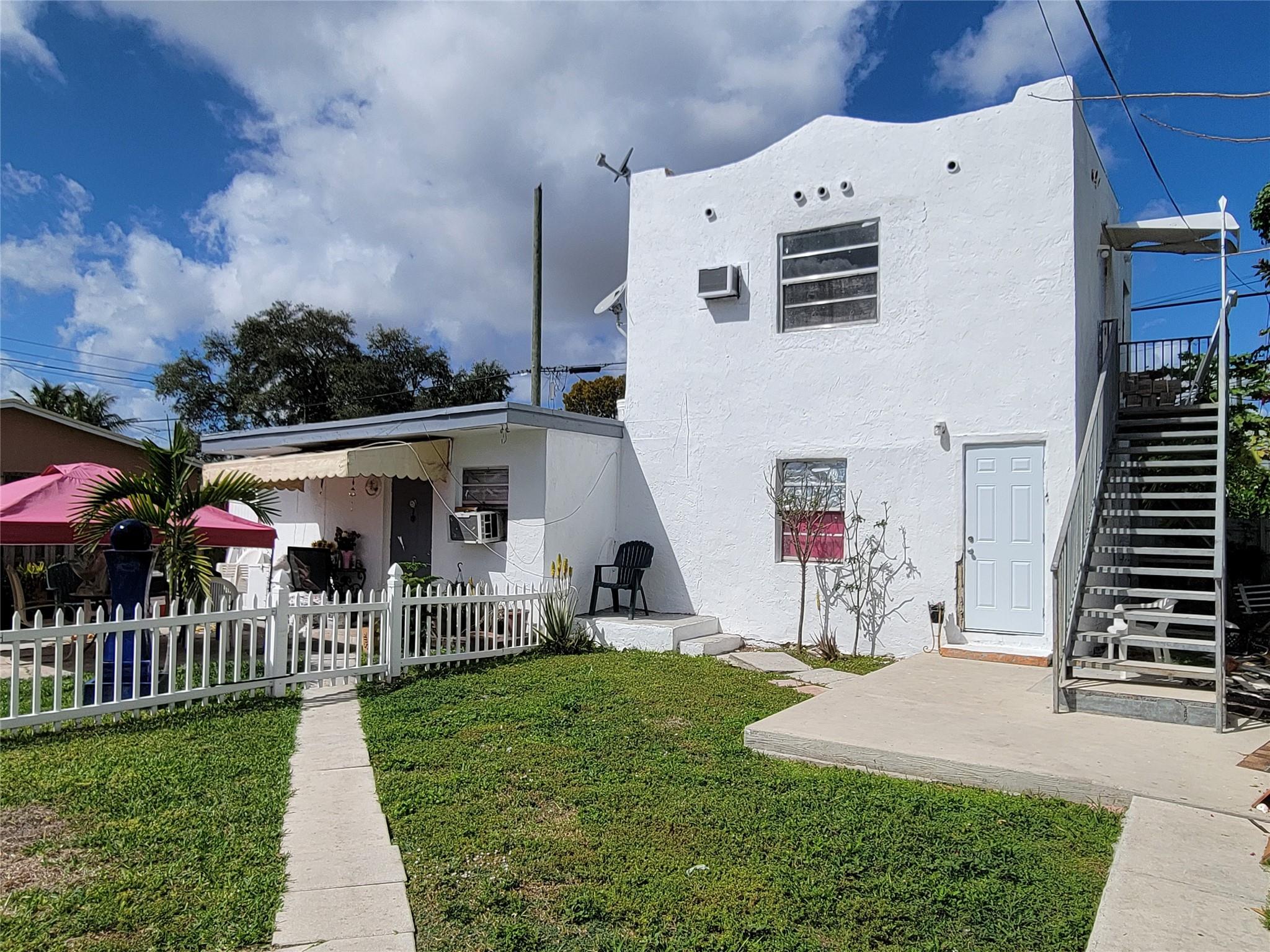 1853 NW 5th St 2