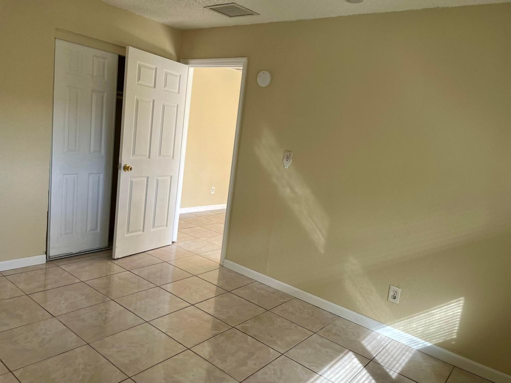 Photo of 2780 NW 14th Court #1-2, Fort Lauderdale, FL 33311 (MLS # B26021240)