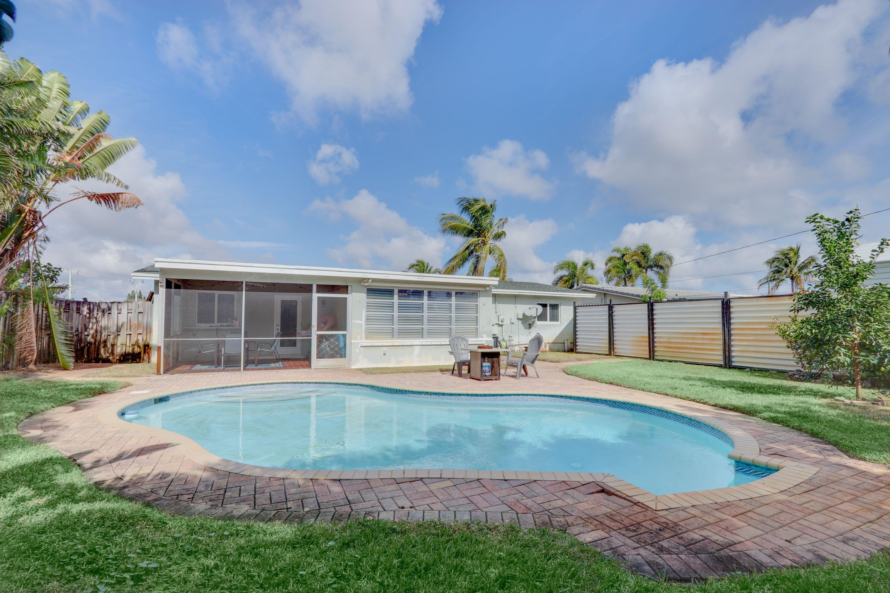 SHOREWOOD - Residential Lease