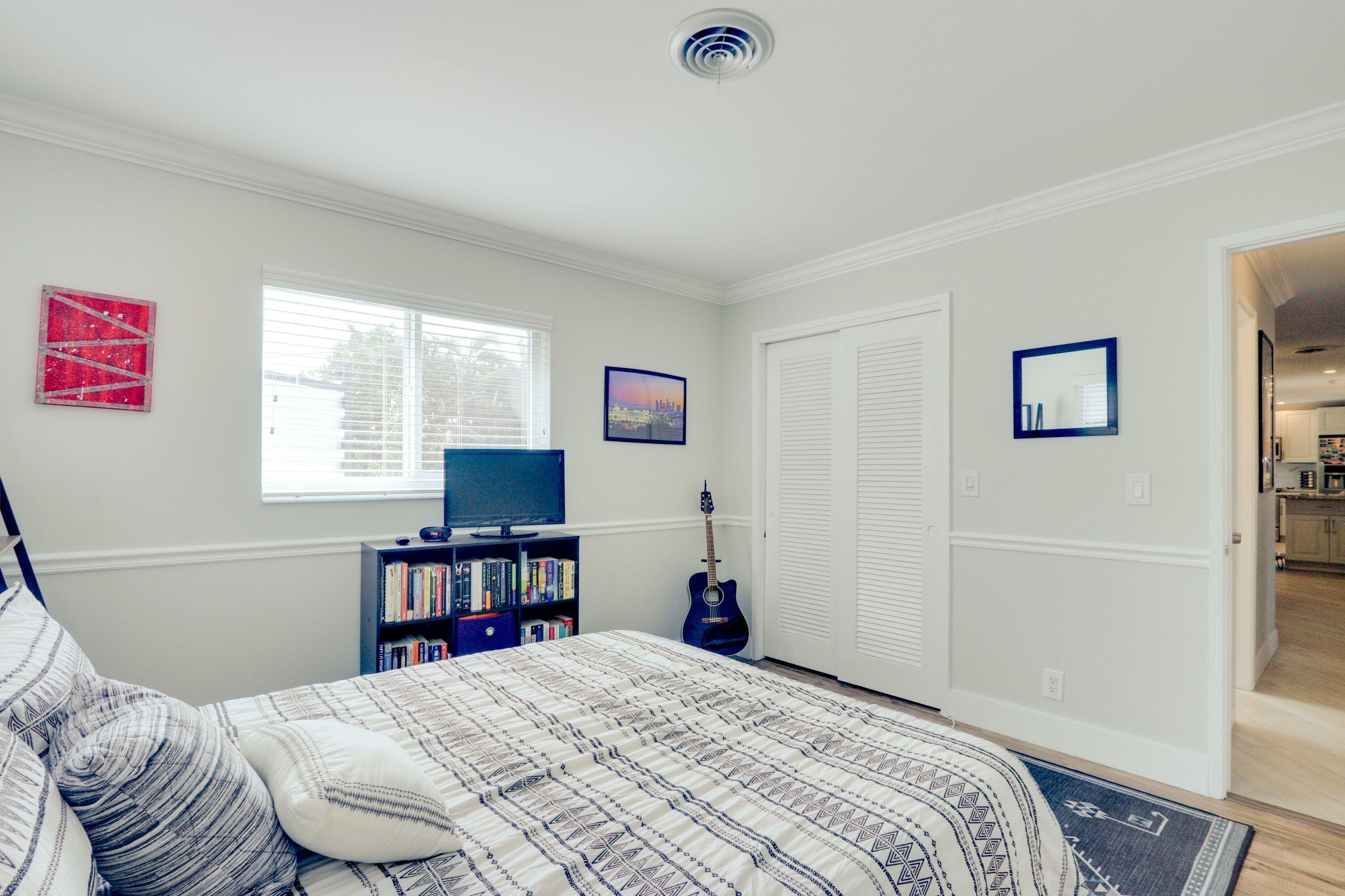 SHOREWOOD - Residential Lease