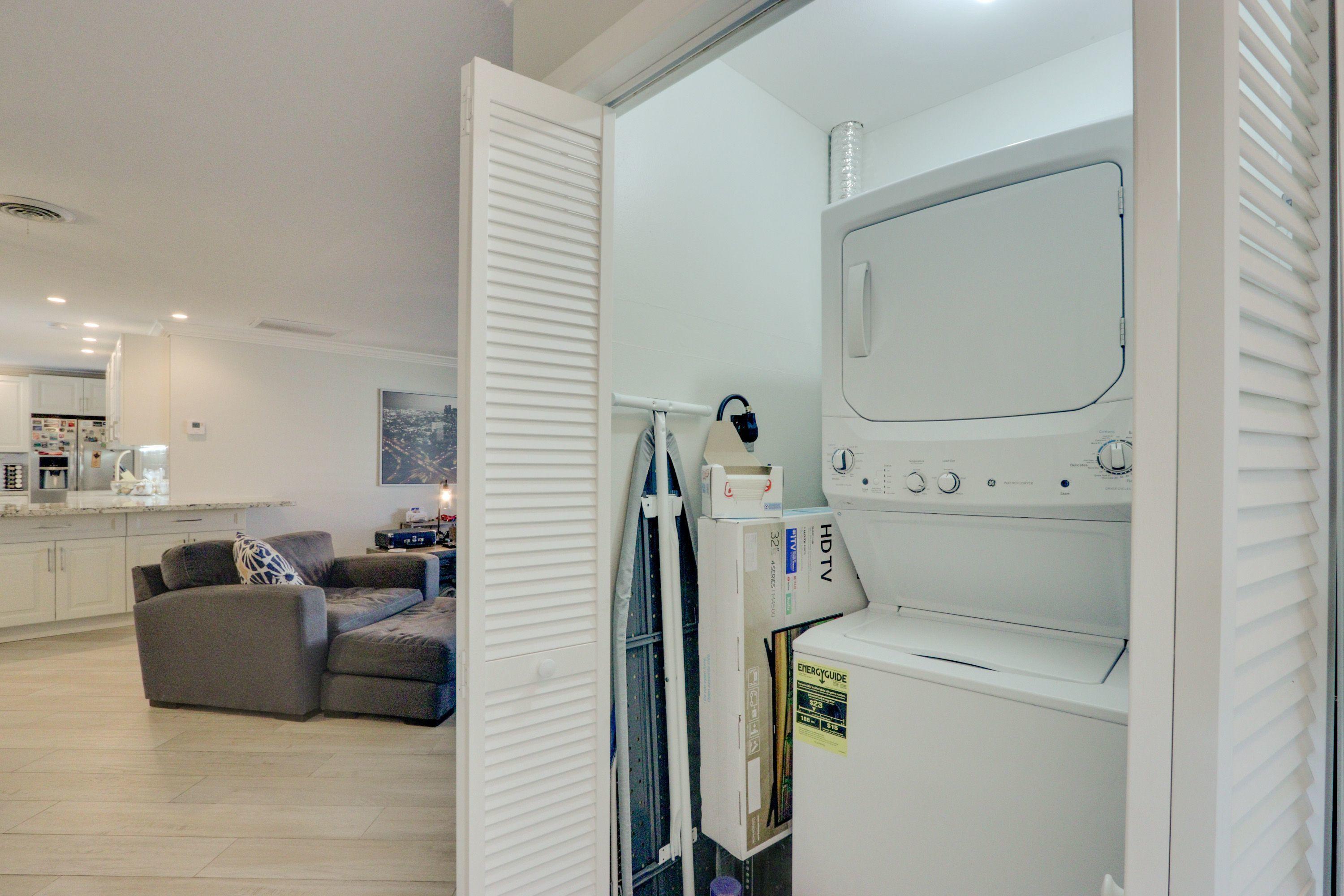 SHOREWOOD - Residential Lease