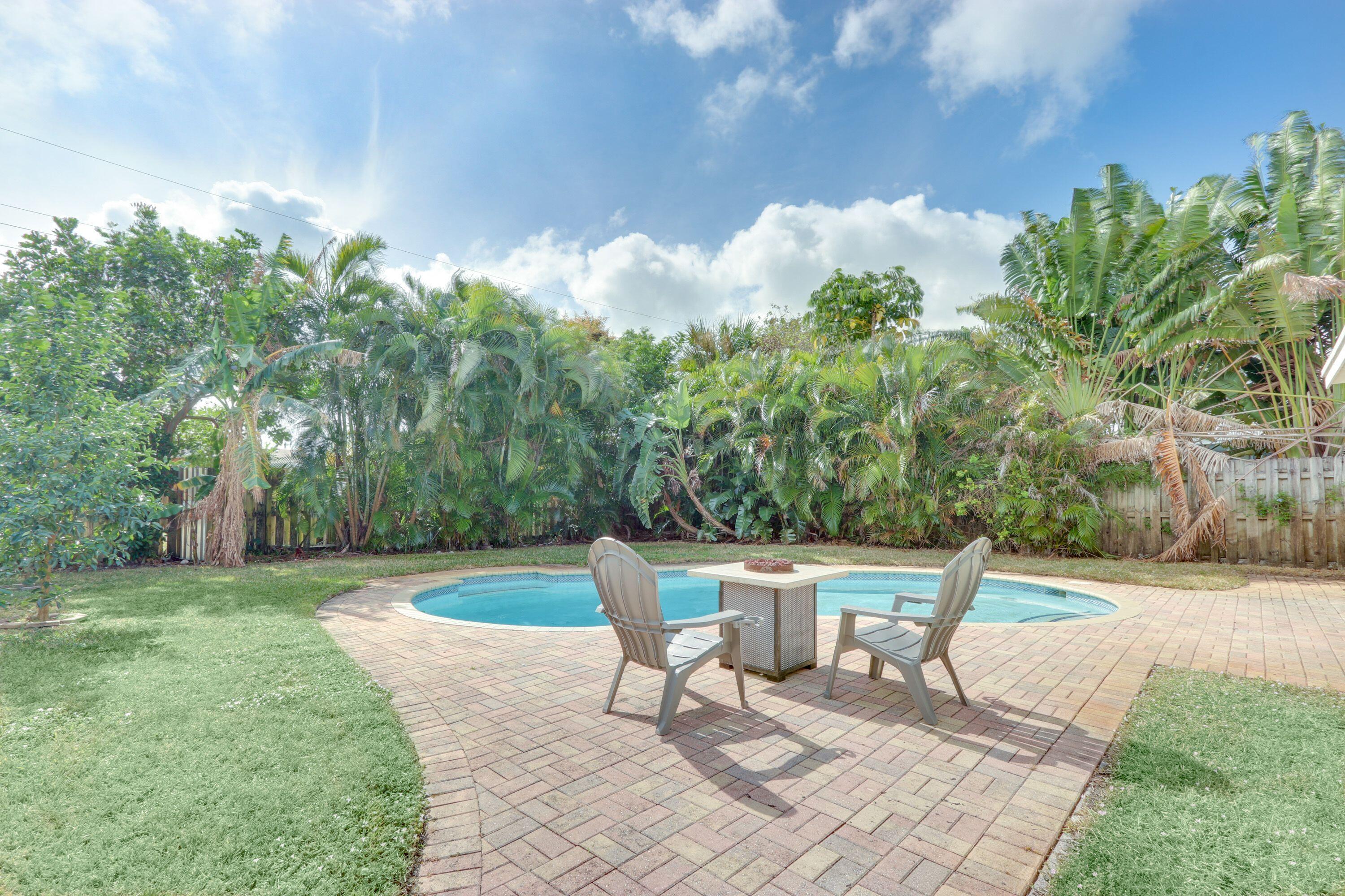 SHOREWOOD - Residential Lease