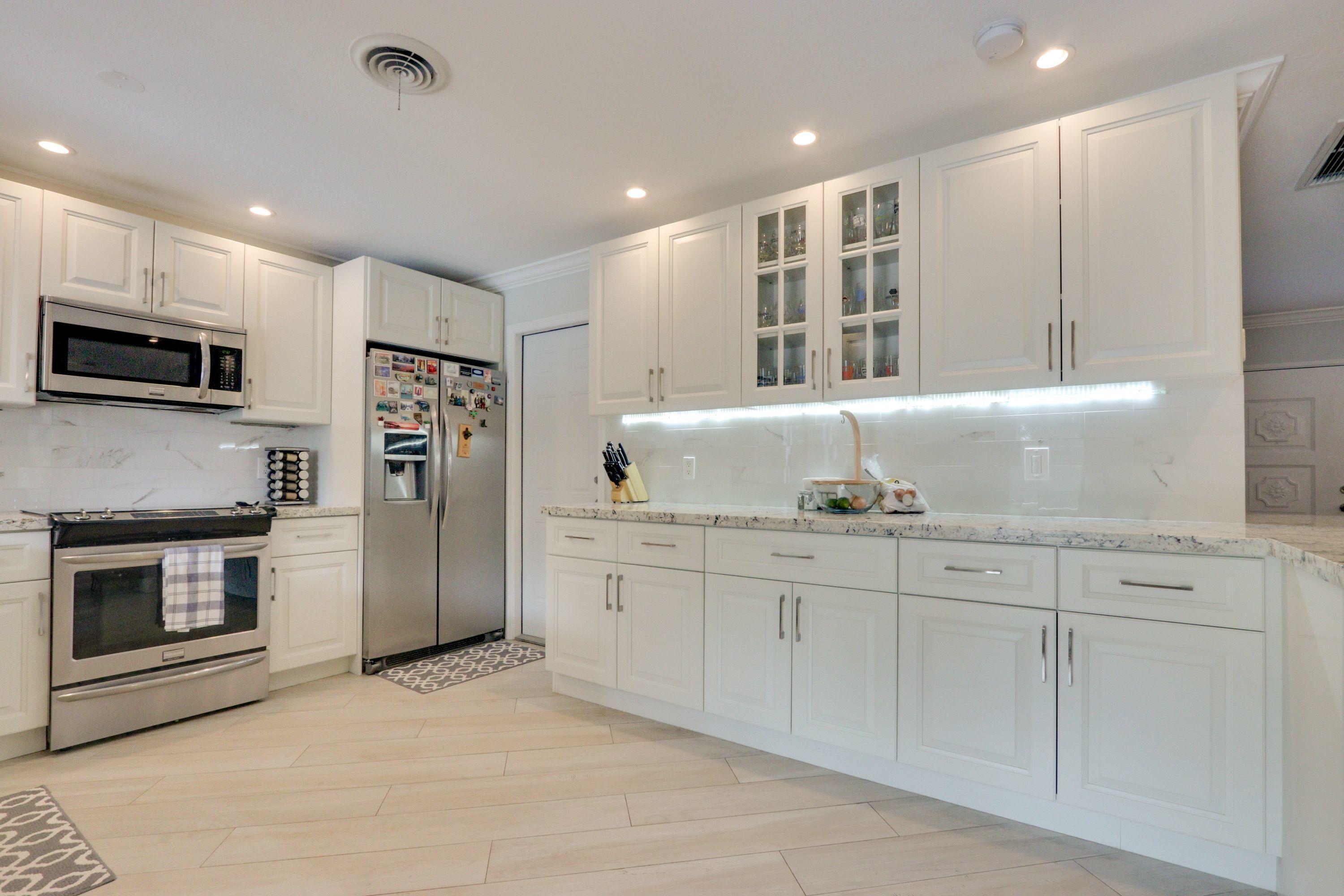 SHOREWOOD - Residential Lease