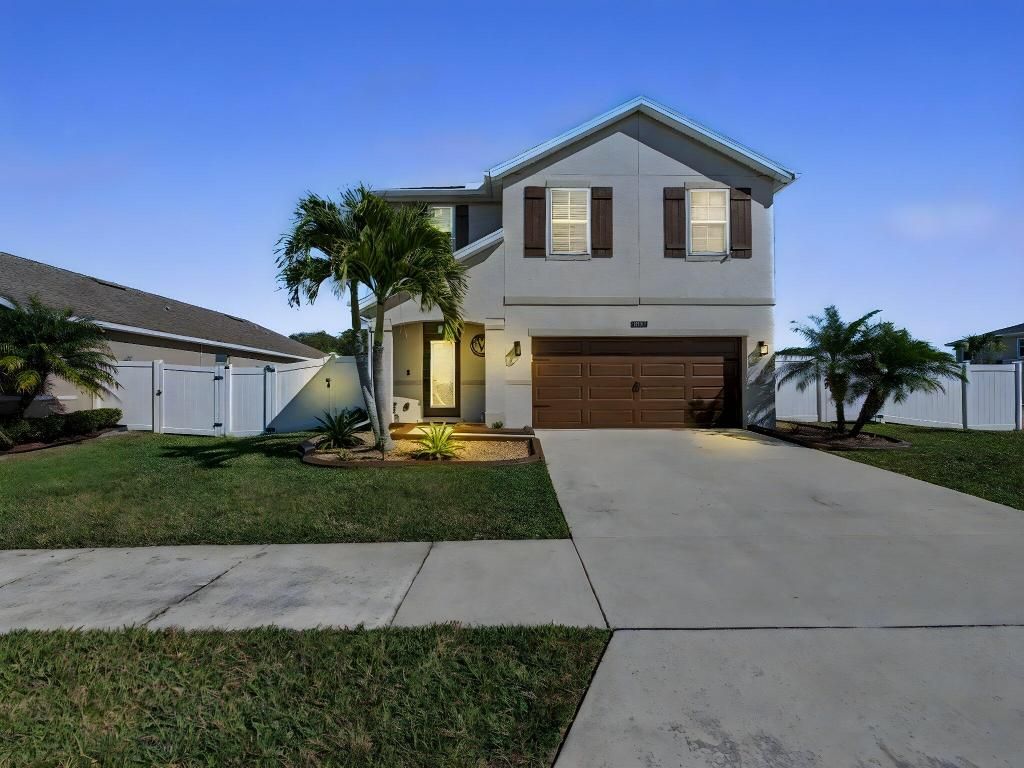 Photo of 10086 SW Newberry Avenue, Port Saint Lucie, FL 34987 (MLS # R11155800)