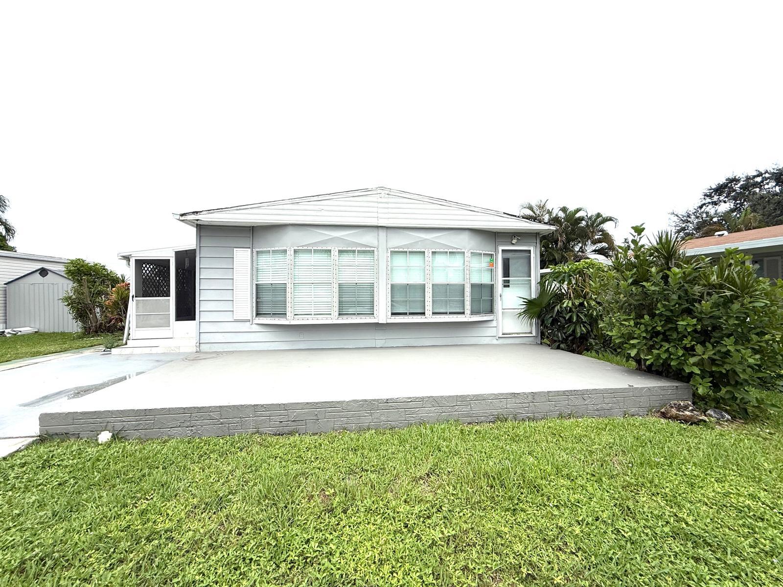 3319 NW 64th Court, Coconut Creek, FL, 33073/$119,900 2 3319 NW 64th Court