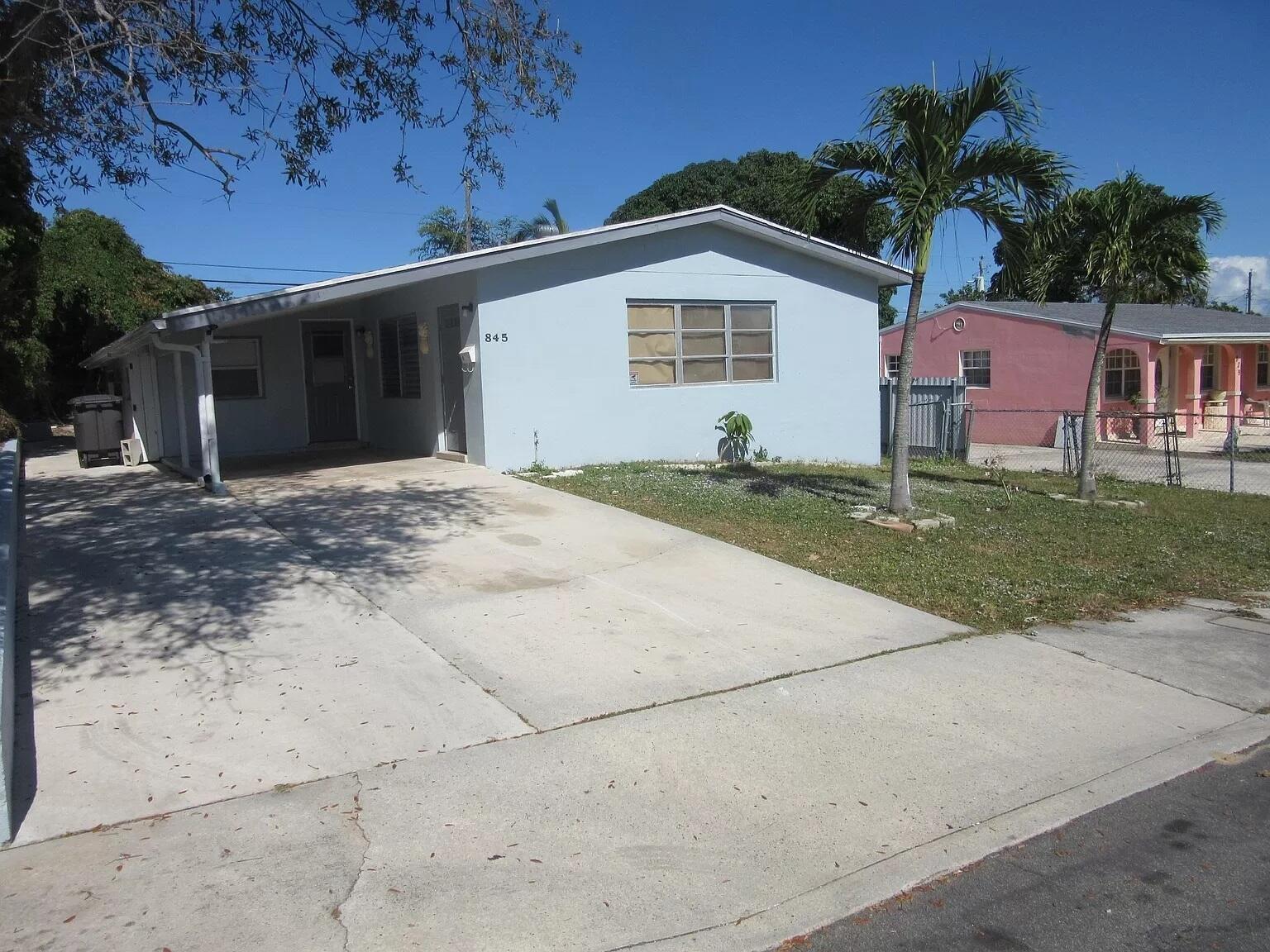 This house has 1700 SQ Ft, it has been renovated, brand new kitchen with new appliances, new bathrooms with fixtures. Security system with cameras recording 24 hours a day. This house is a 3 bedroom 2 bathroom house with a bonus room and area that could be a 4th bedroom or a home office away from the main living area (Separate entrance, Quite for work or sleep!). Plenty of closets and located on a great quiet street. Perfect haven for outdoor relaxation with a large private fenced in back yard (coming soon)