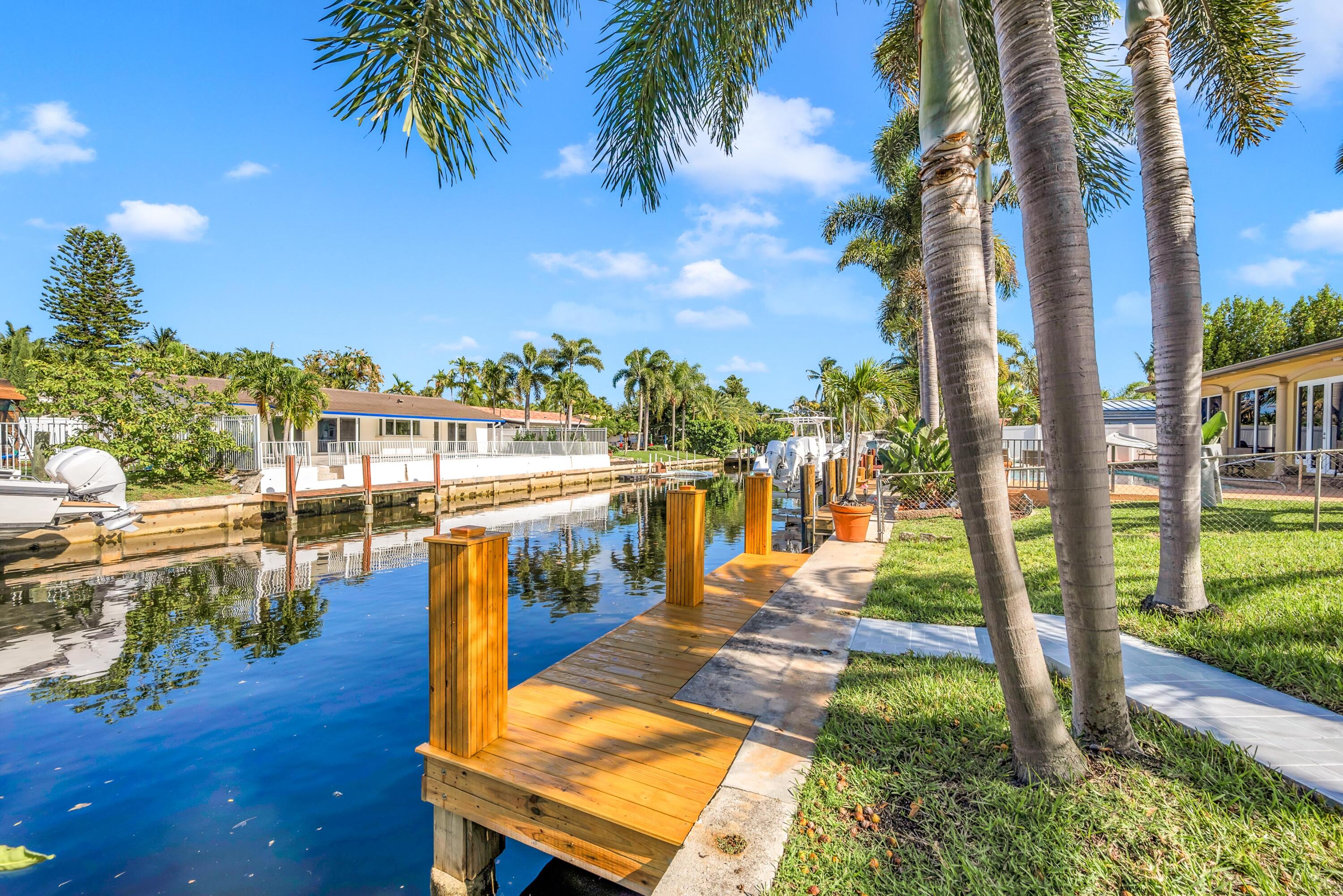 CYPRESS LAKE ESTATES - Residential