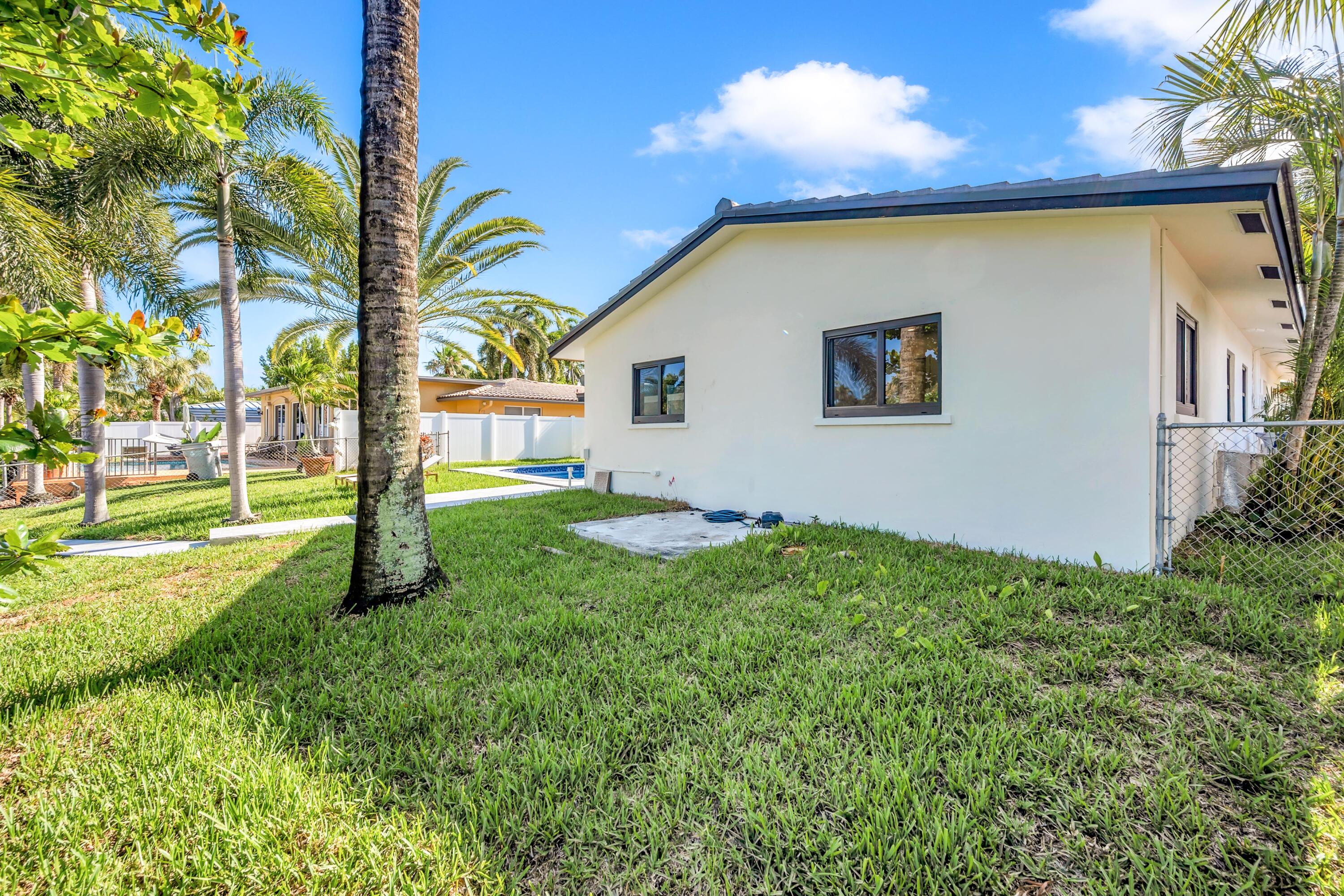 CYPRESS LAKE ESTATES - Residential