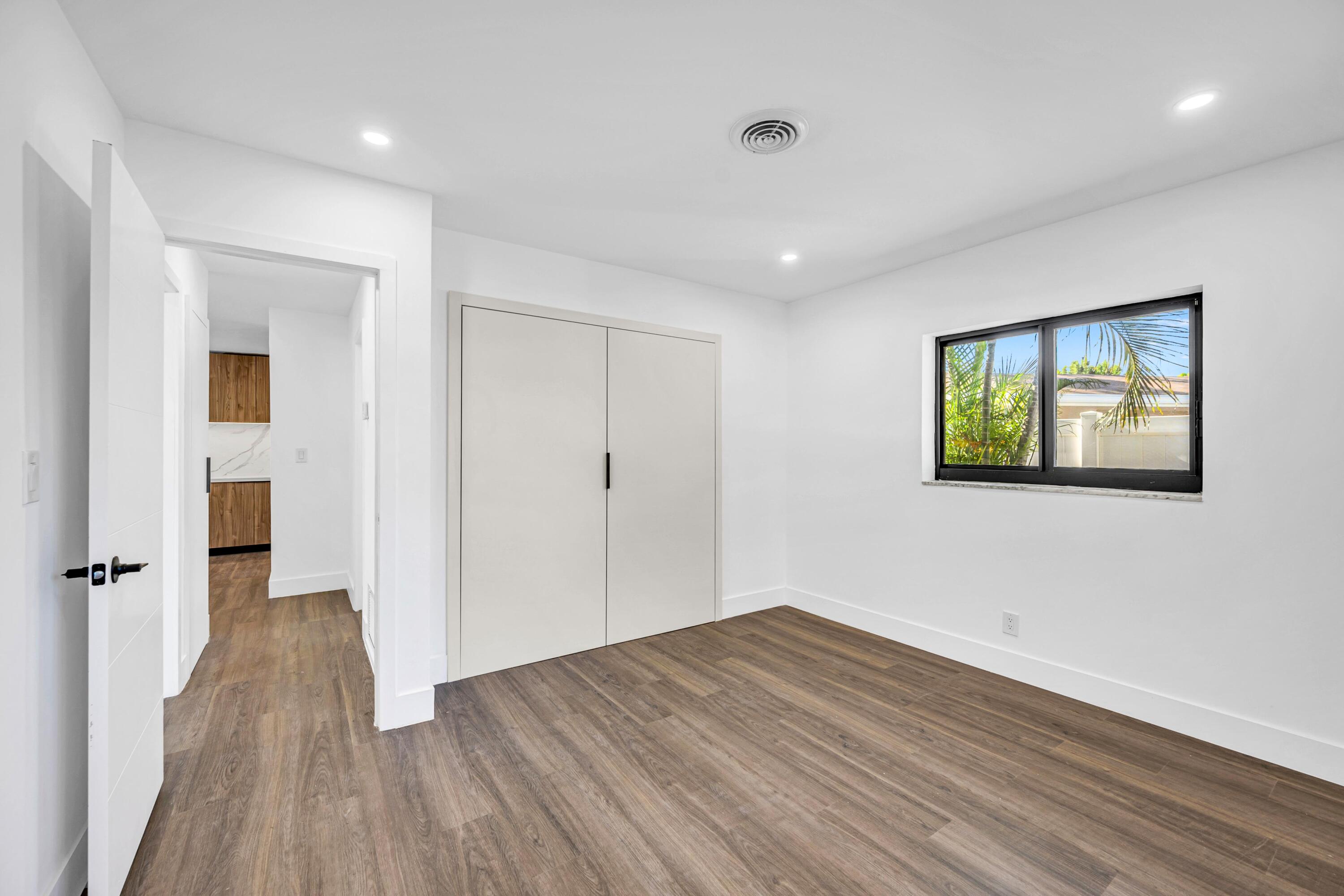 CYPRESS LAKE ESTATES - Residential