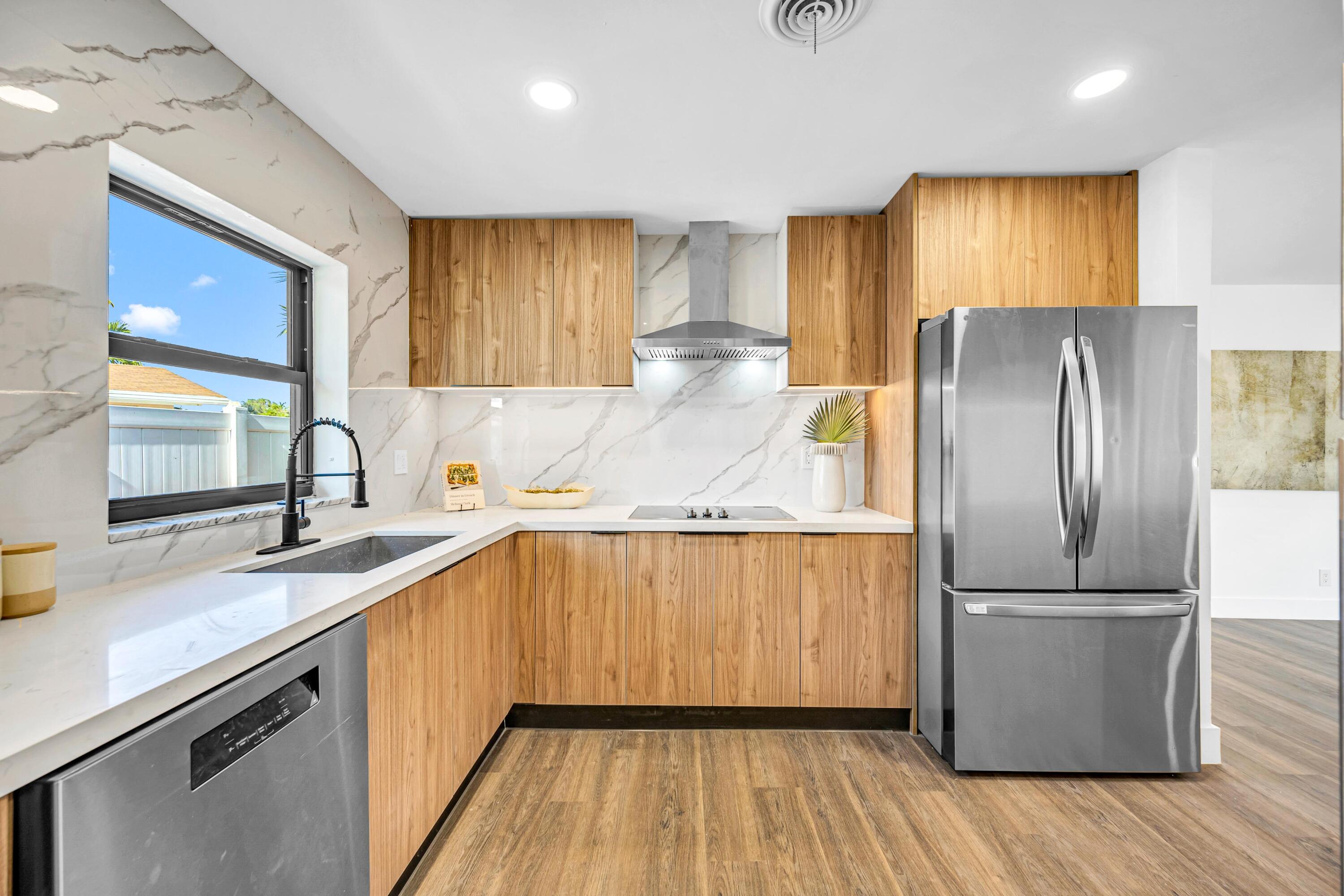 CYPRESS LAKE ESTATES - Residential