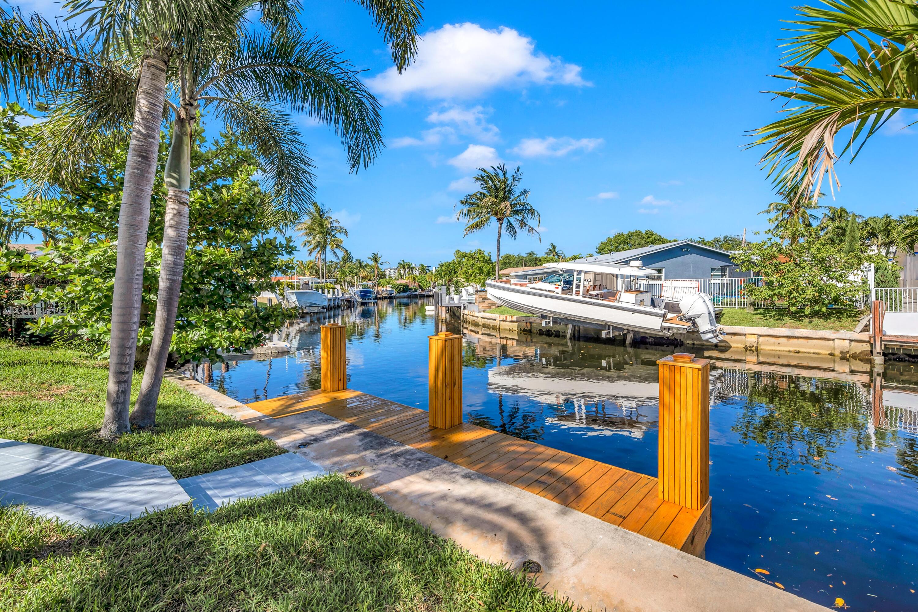 CYPRESS LAKE ESTATES - Residential