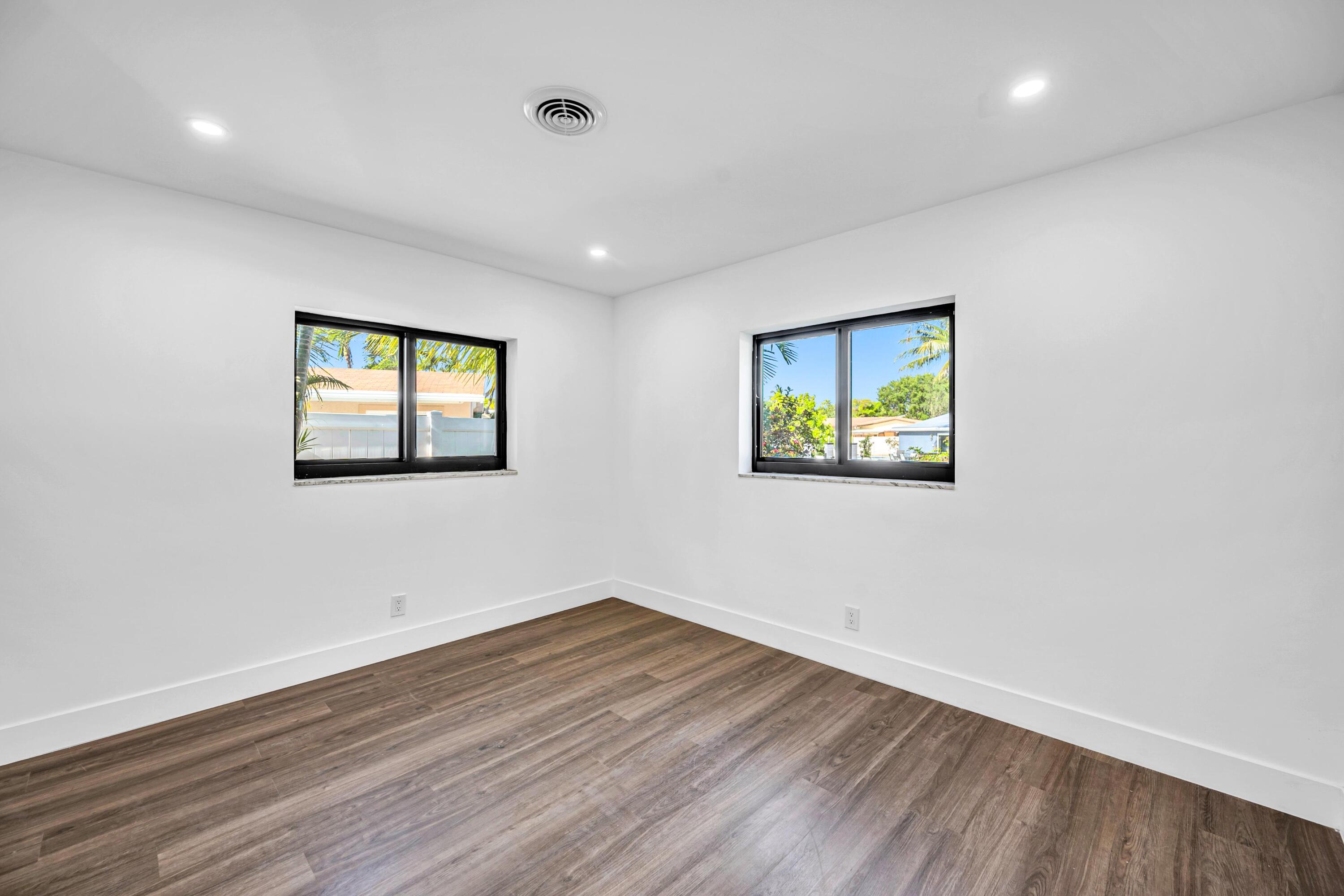 CYPRESS LAKE ESTATES - Residential