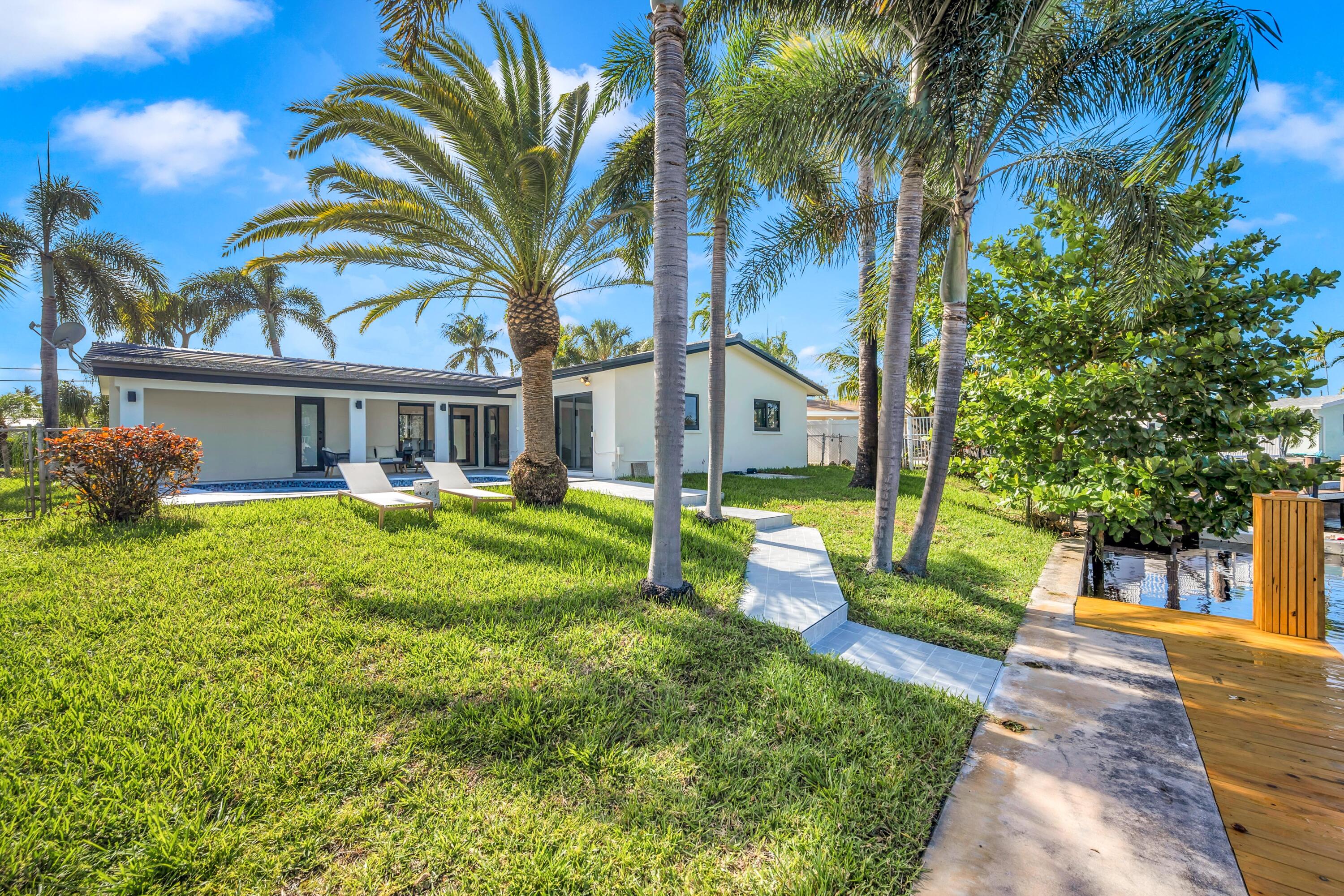 CYPRESS LAKE ESTATES - Residential