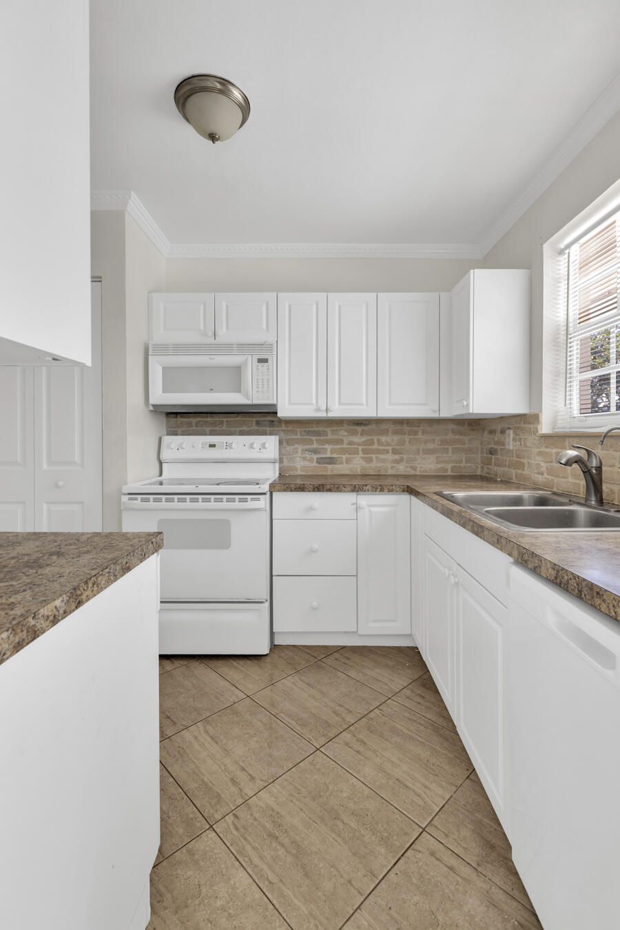 POMPANO BEACH HIGHLANDS 8TH SEC - Residential
