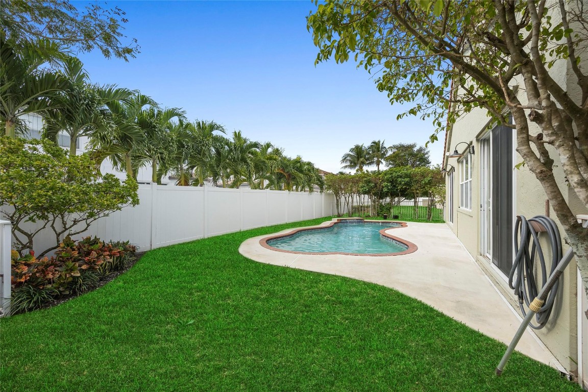 Riviera Isles II 170-53 B - Residential Lease