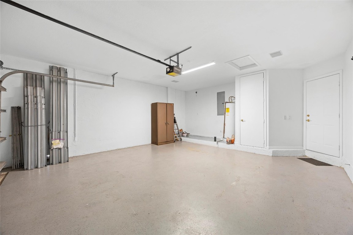 Riviera Isles II 170-53 B - Residential Lease