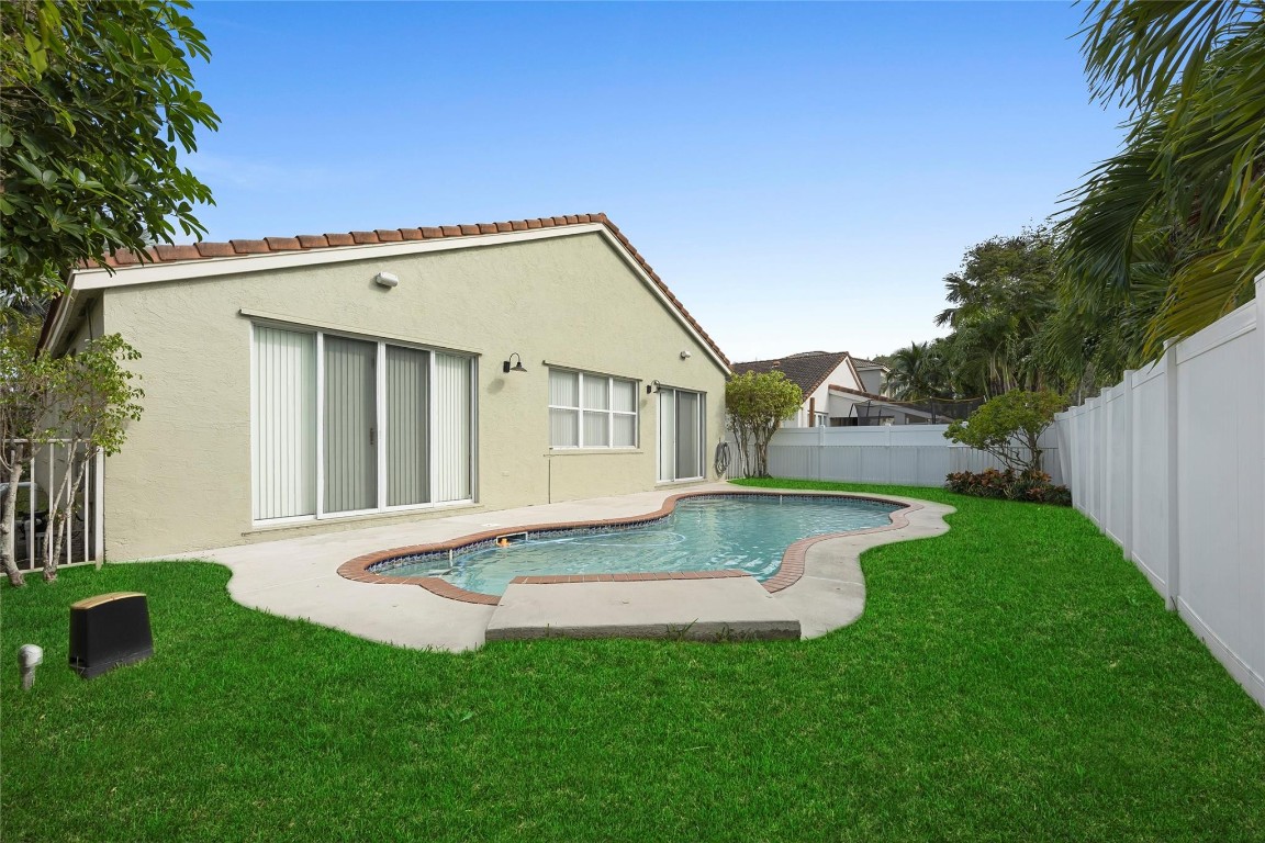 Riviera Isles II 170-53 B - Residential Lease