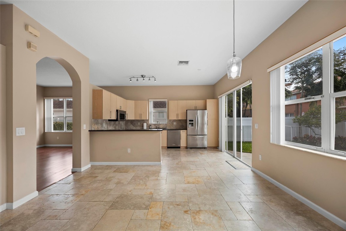 Riviera Isles II 170-53 B - Residential Lease