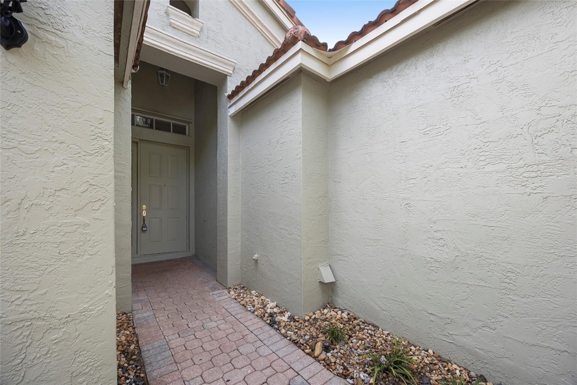 Riviera Isles II 170-53 B - Residential Lease