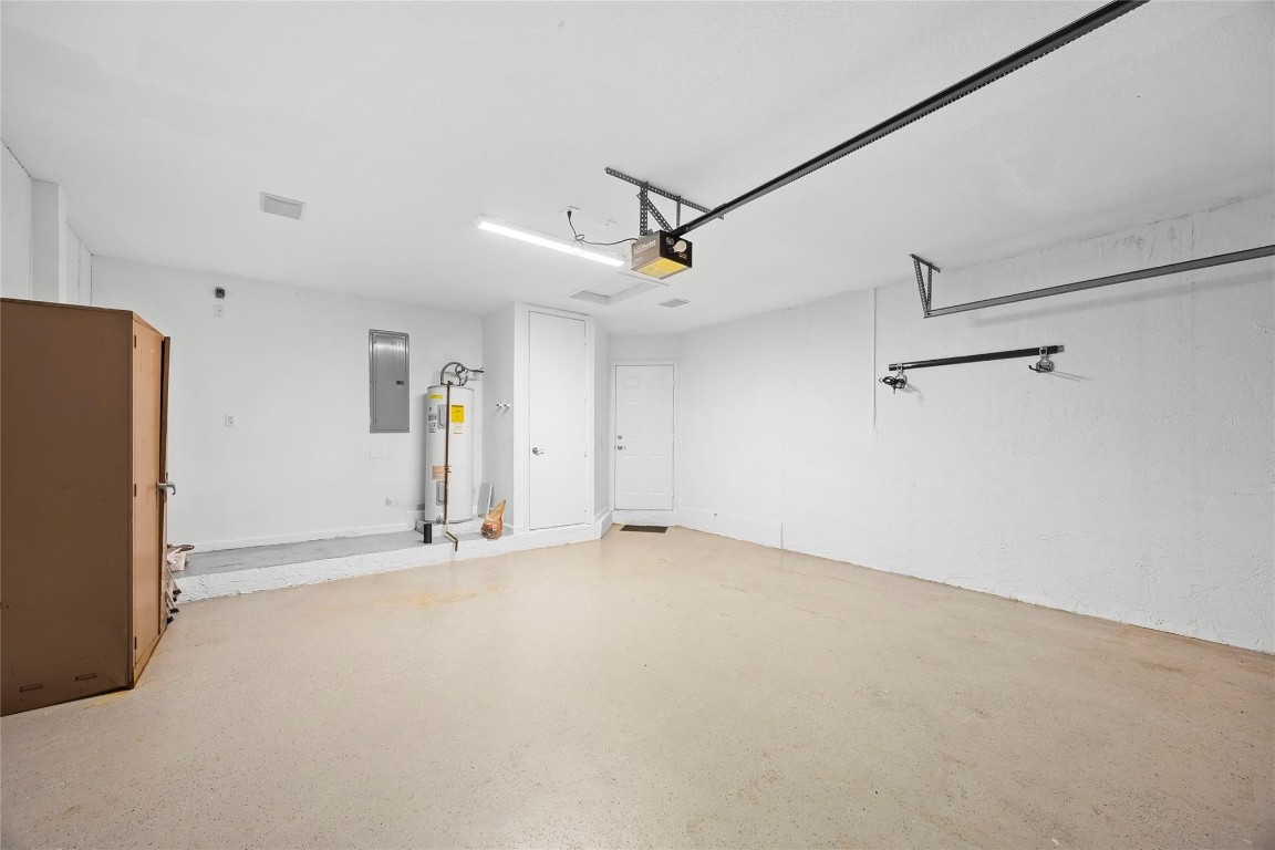 Riviera Isles II 170-53 B - Residential Lease