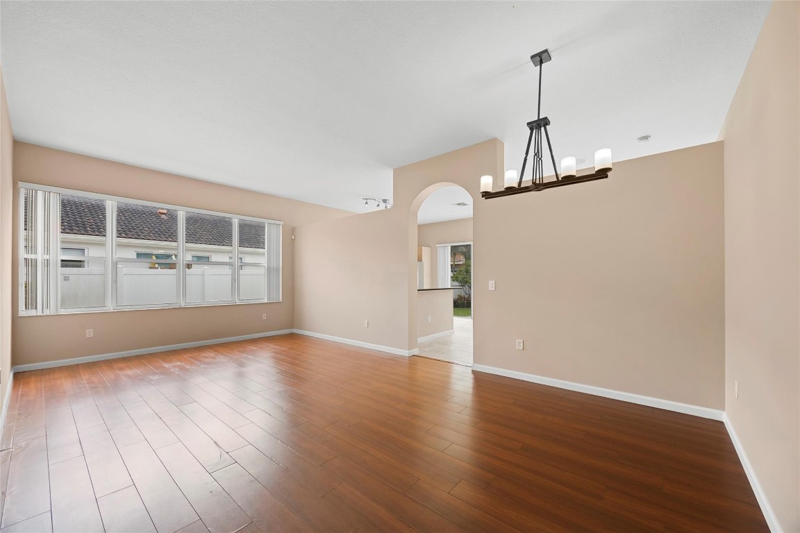 Riviera Isles II 170-53 B - Residential Lease