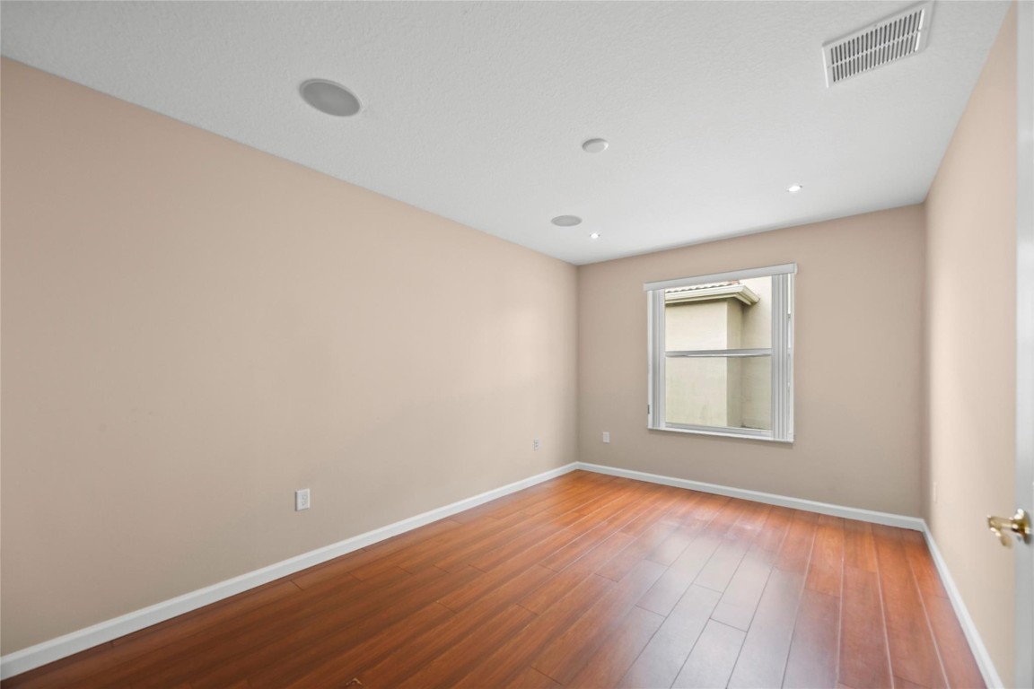 Riviera Isles II 170-53 B - Residential Lease