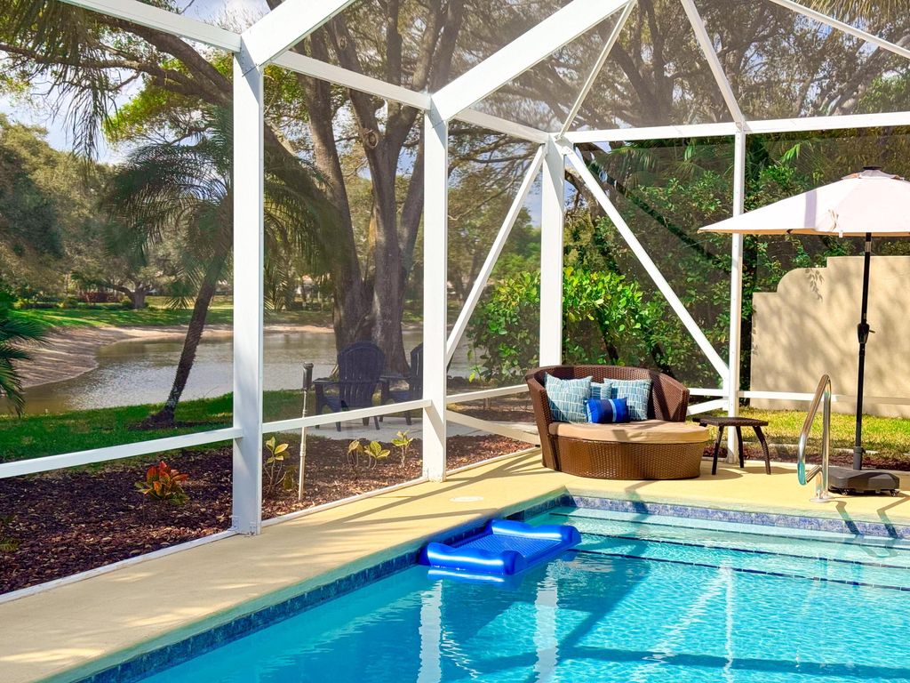 Photo of 117 Winter Club Court, Palm Beach Gardens, FL 33410 (MLS # R11167044)