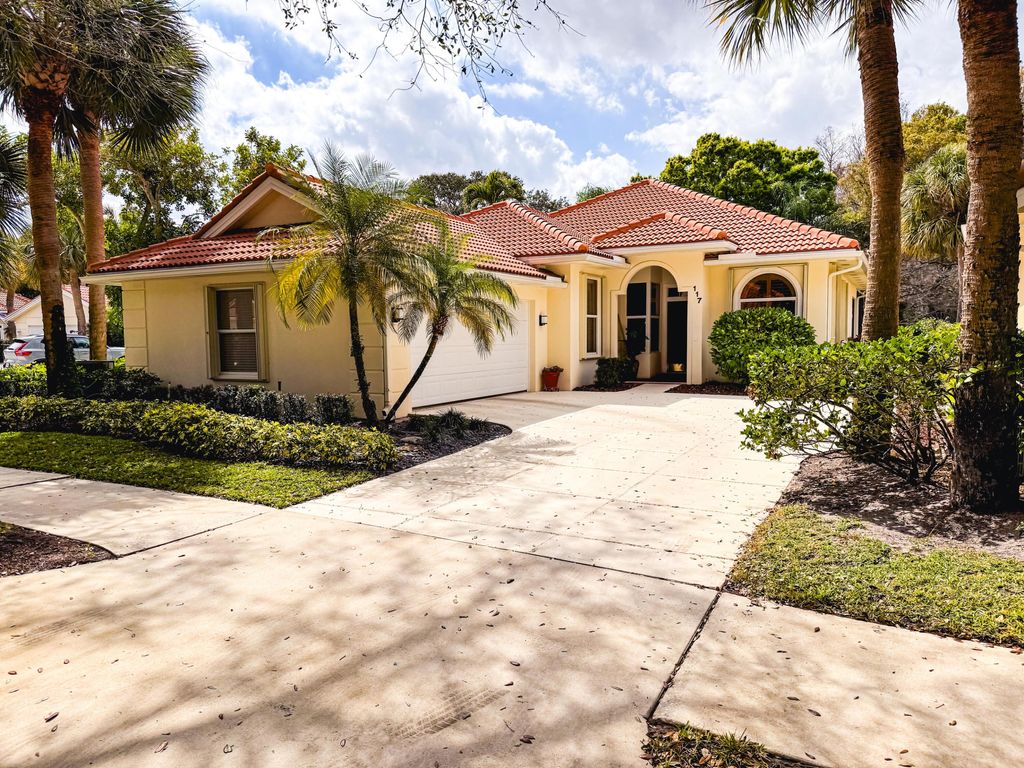 Photo of 117 Winter Club Court, Palm Beach Gardens, FL 33410 (MLS # R11167044)