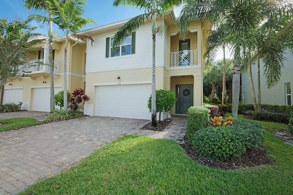 Photo of 1112 Piccadilly Street, Palm Beach Gardens, FL 33418 (MLS # R10754099)