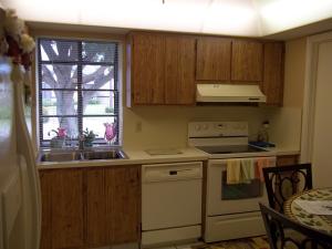 Ridgepointe Woods Villas - Residential