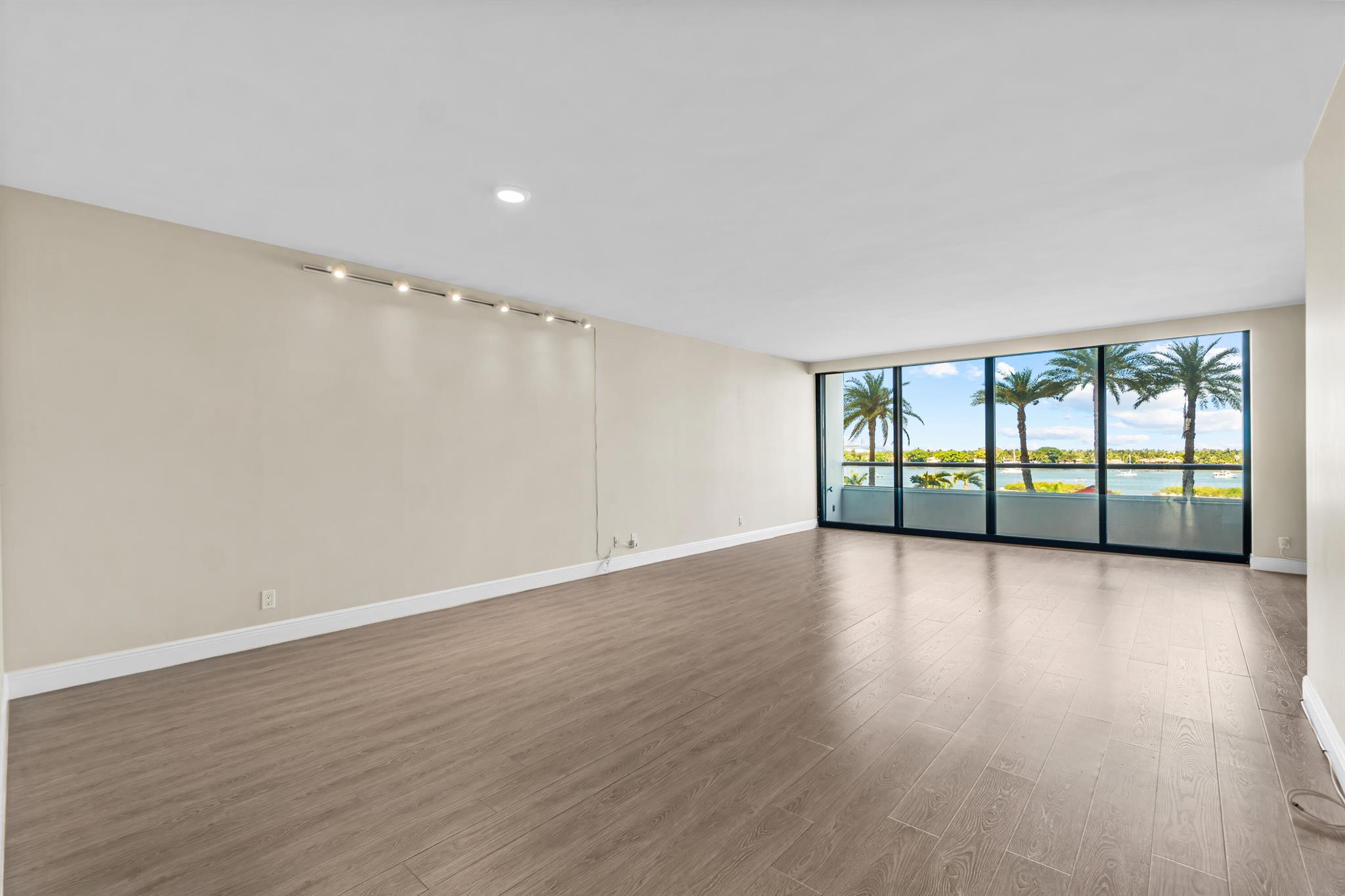 525 S Flagler Drive 6b