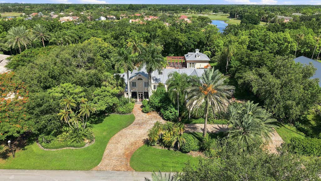 Photo of 2705 HACKNEY Road, Weston, FL 33331 (MLS # B26064051)
