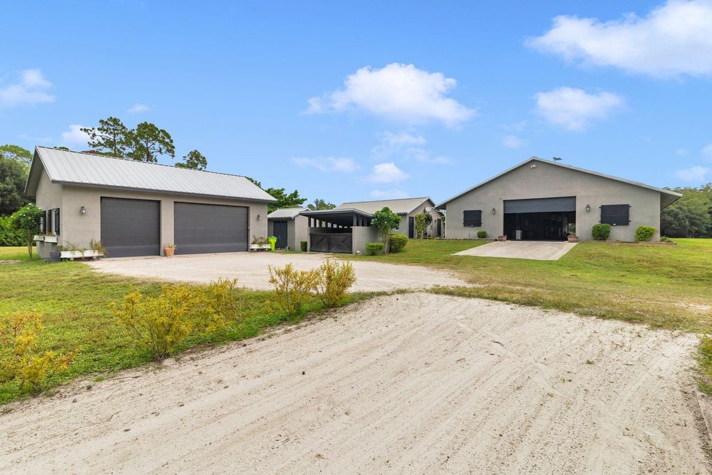 Photo of 2770 E Road, Loxahatchee Groves, FL 33470 (MLS # R11121290)