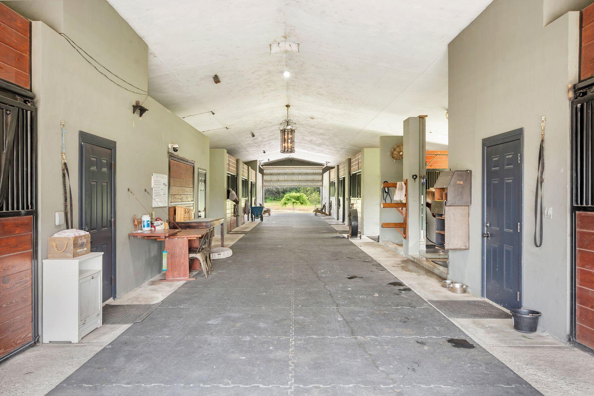 LOXAHATCHEE GROVES - Residential