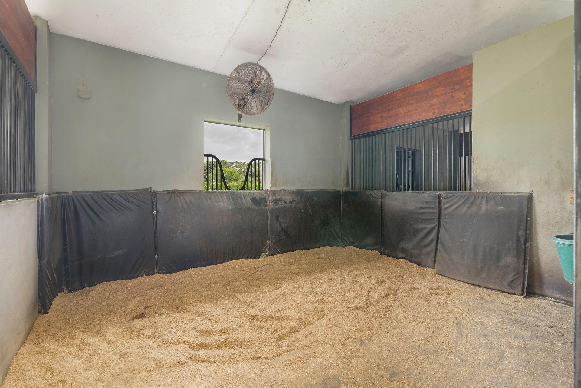 LOXAHATCHEE GROVES - Residential