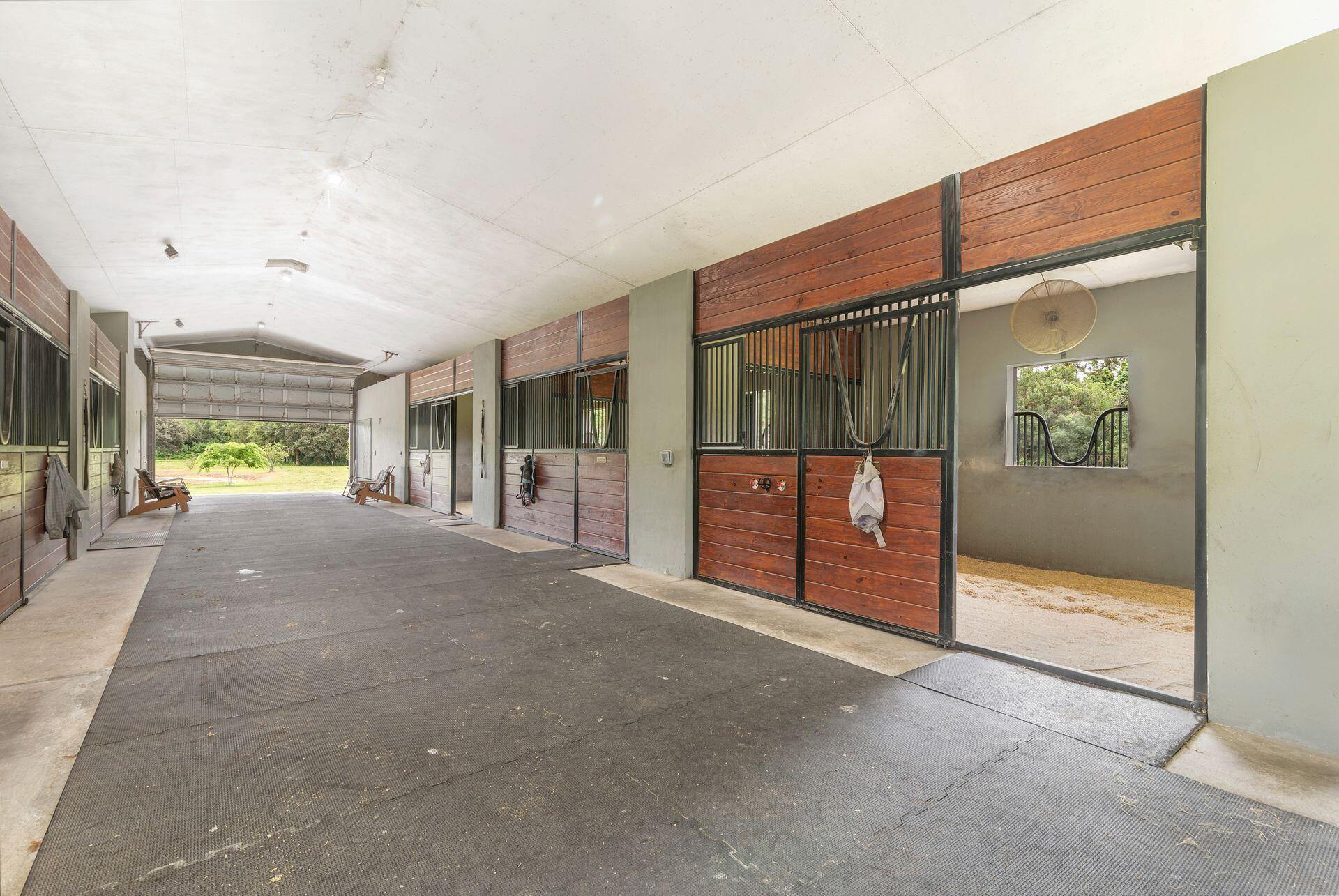 LOXAHATCHEE GROVES - Residential