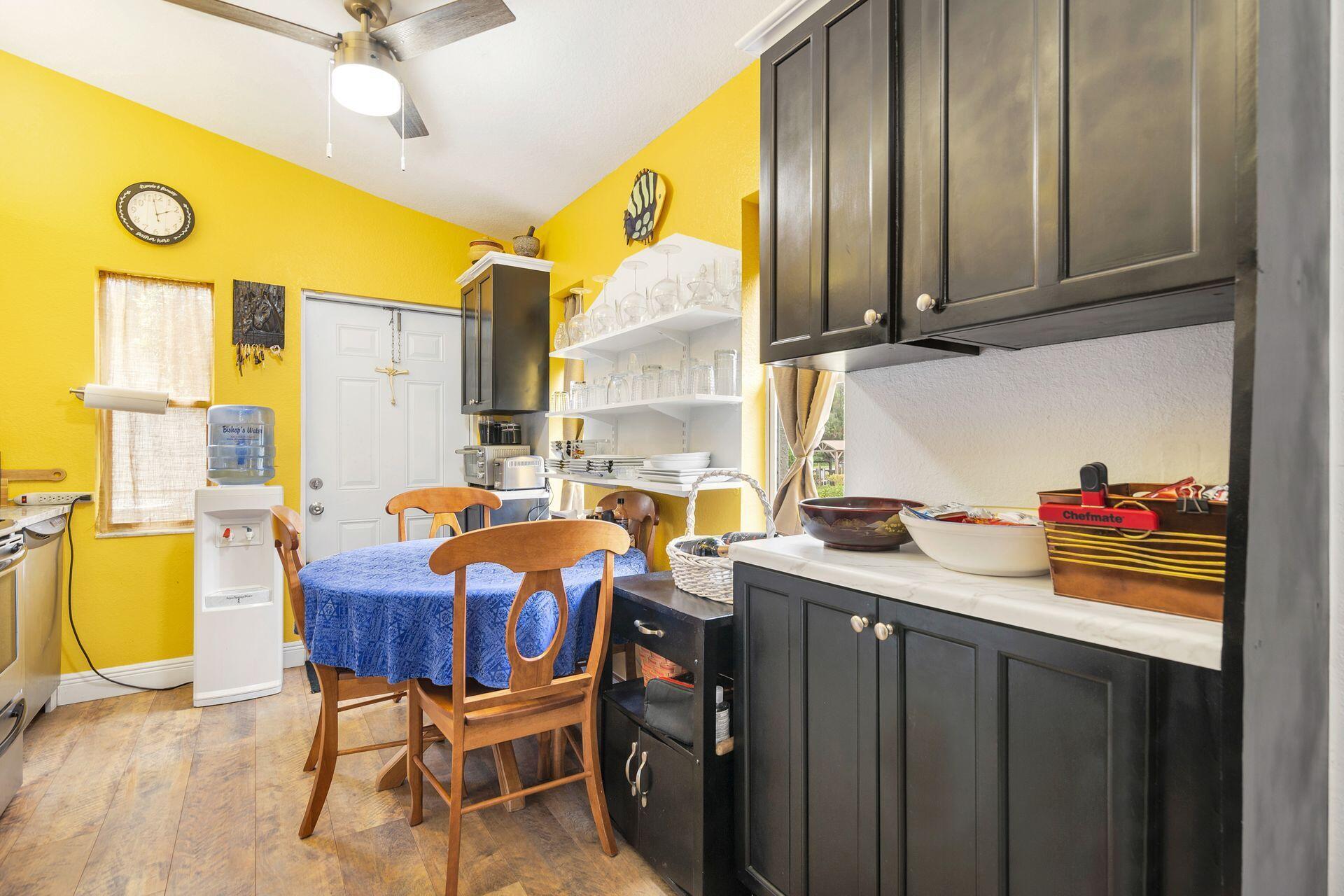 LOXAHATCHEE GROVES - Residential